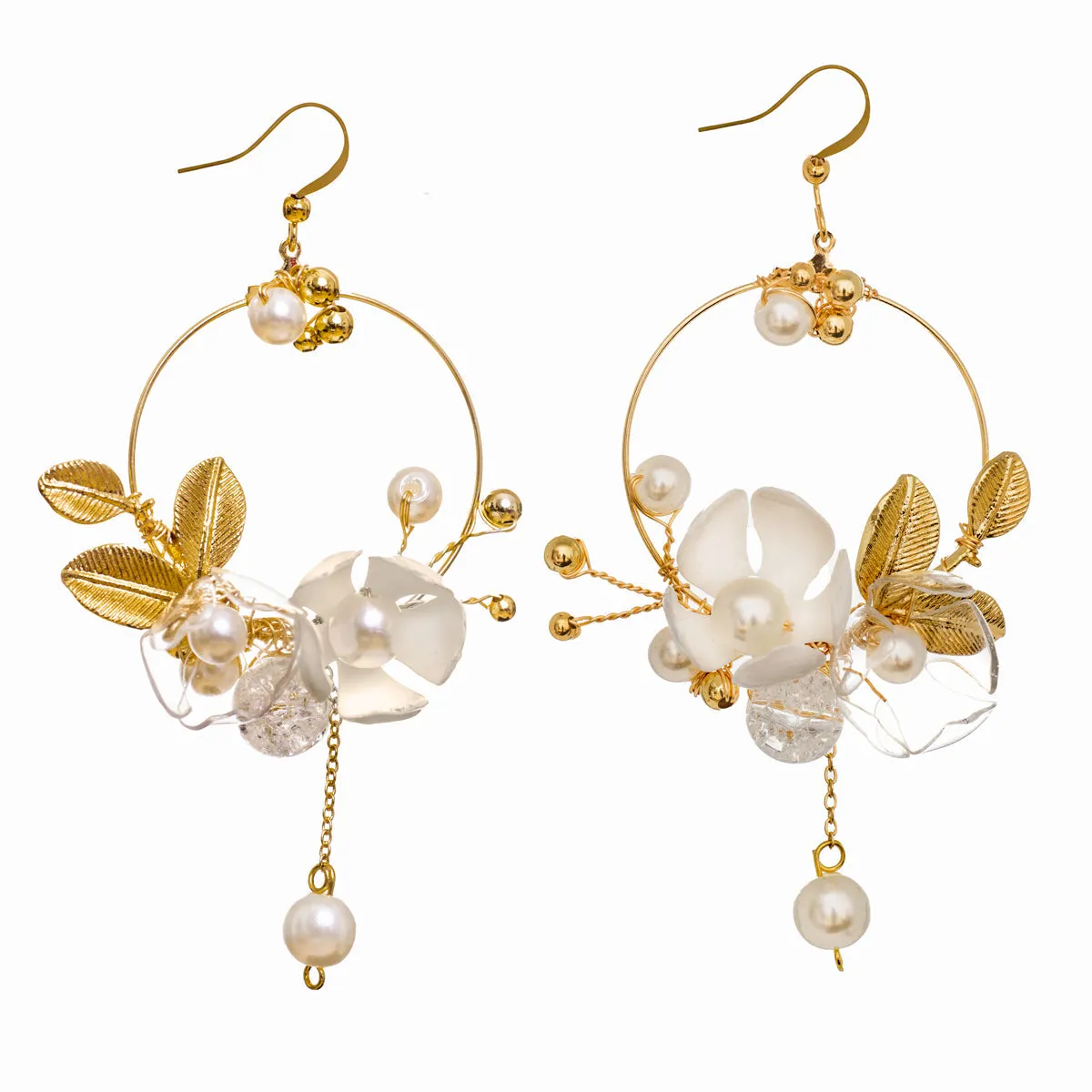 Art Nouveau Earrings White sold by Ivalo.com