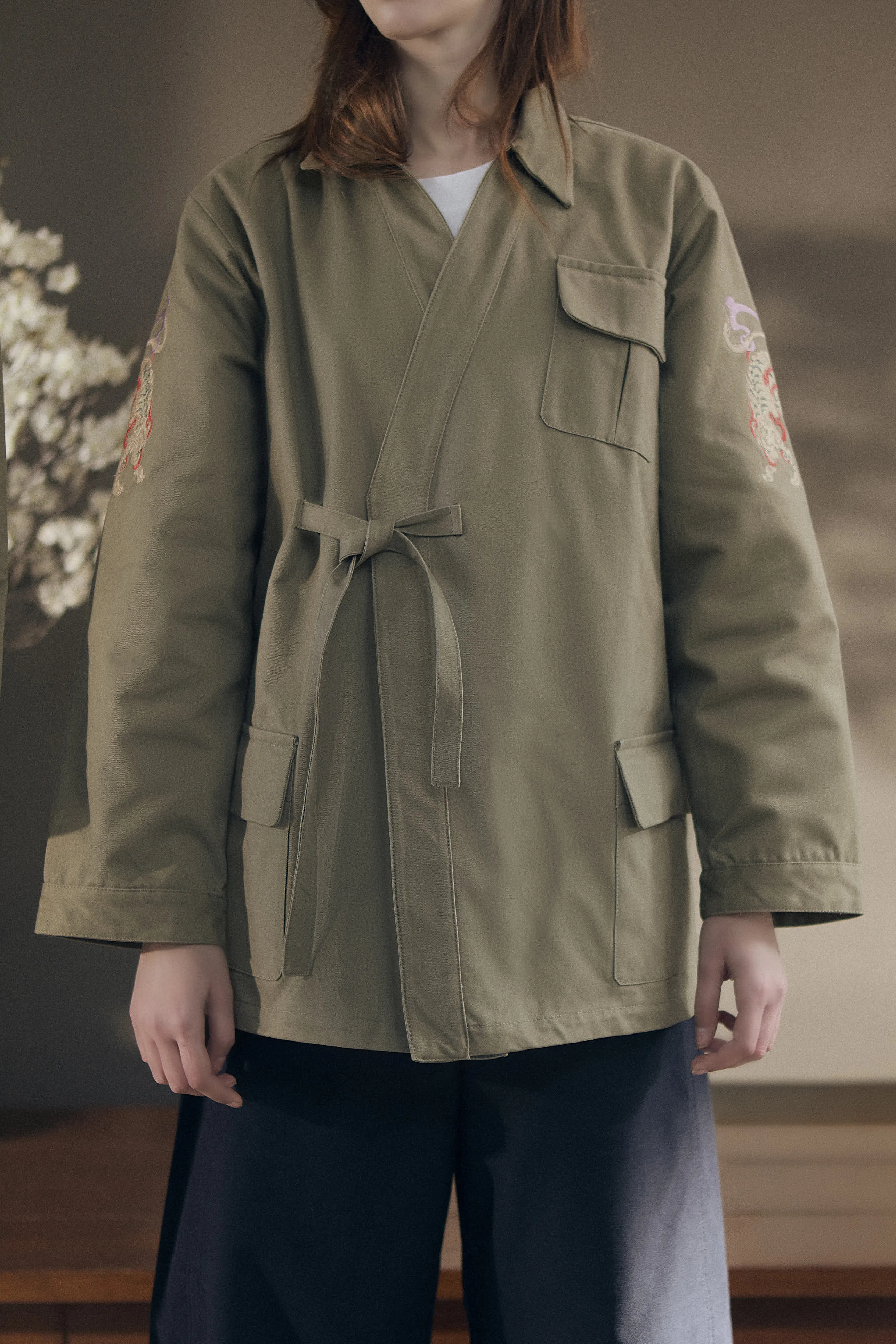 NWHR x Museo del Prado Byakko Kimono Jacket Green sold by Ivalo.com product image thumbnail 4