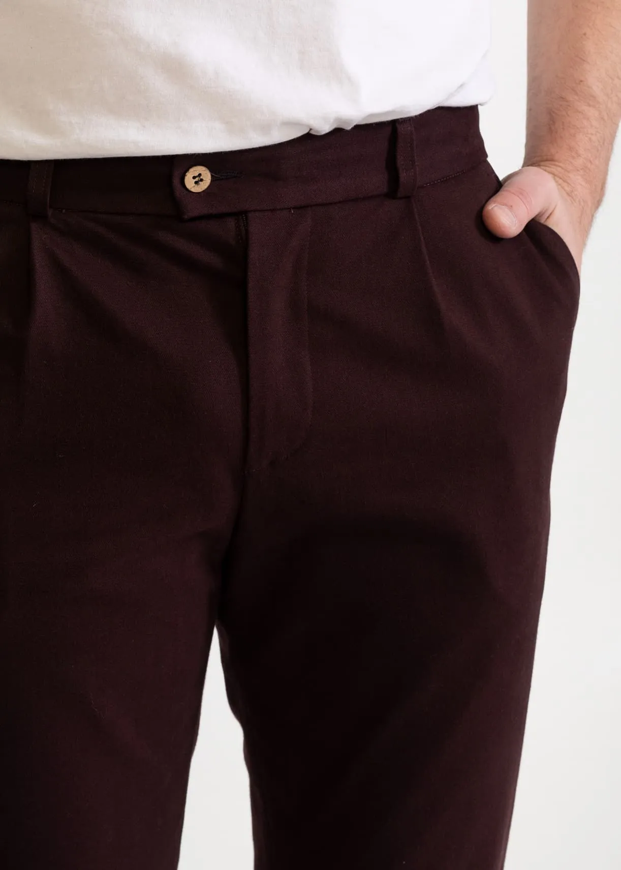 The Chesler Cotton Trousers Whiskey Brown sold by Ivalo.com product image thumbnail 4