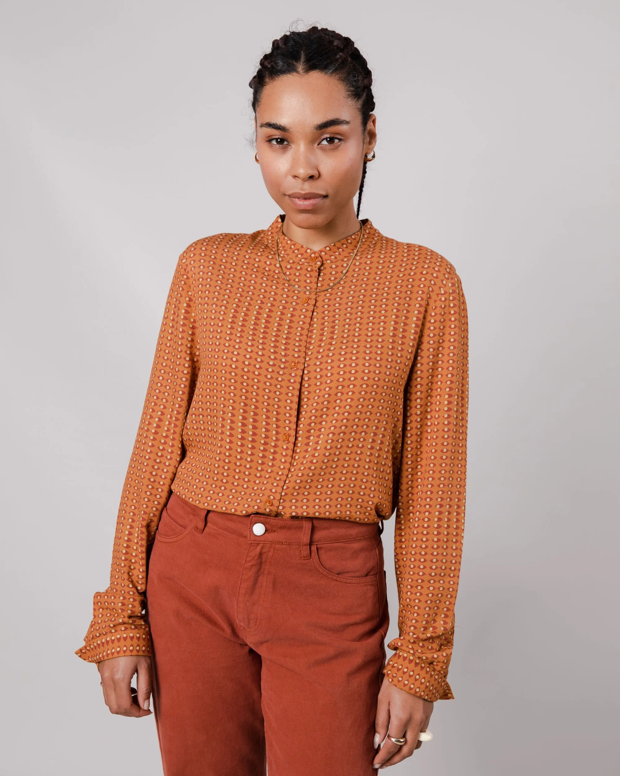 Eyes Mao Regular Blouse Spices sold by Ivalo.com