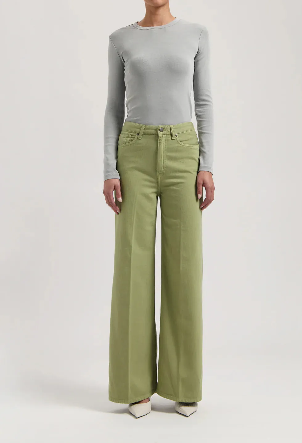 Sara High Loose Flow Jeans Olive sold by Ivalo.com