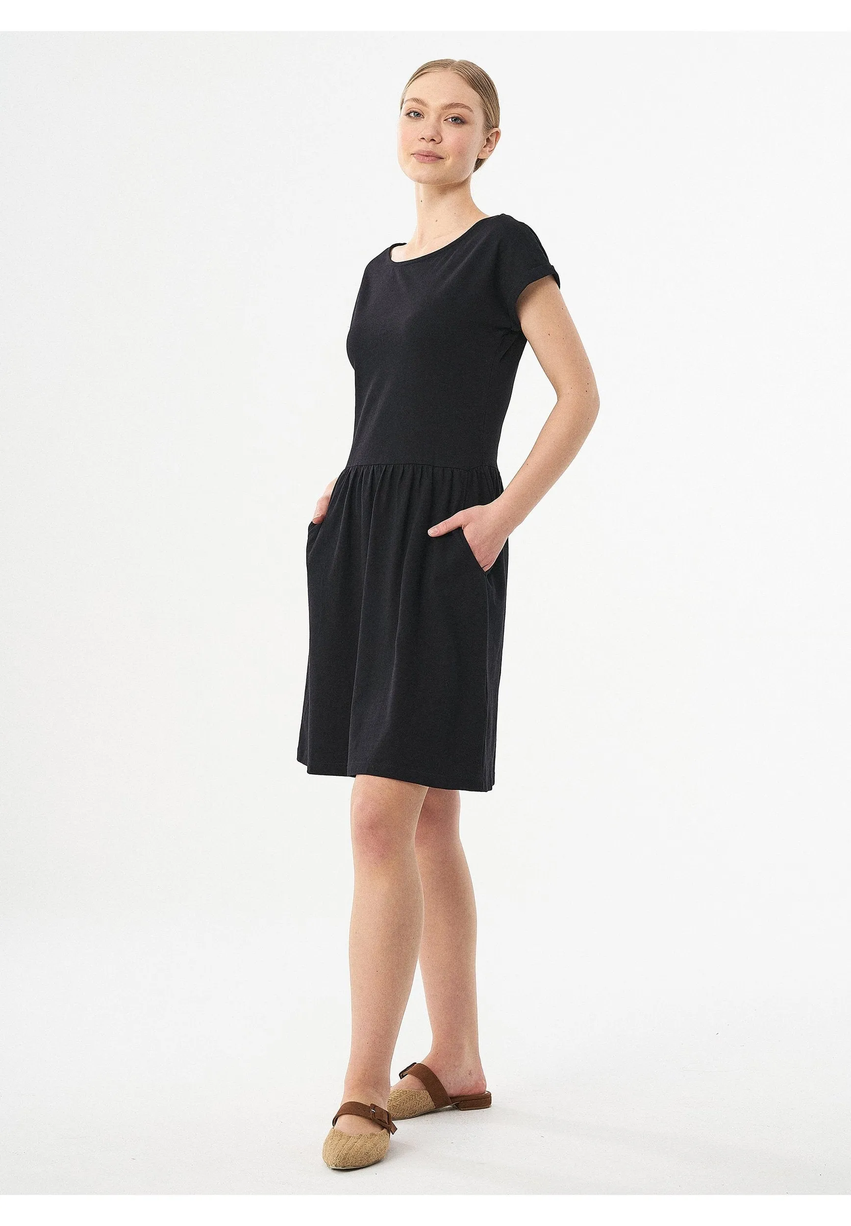 Slub Jersey Dress With Side Pockets Black sold by Ivalo.com product image thumbnail 3