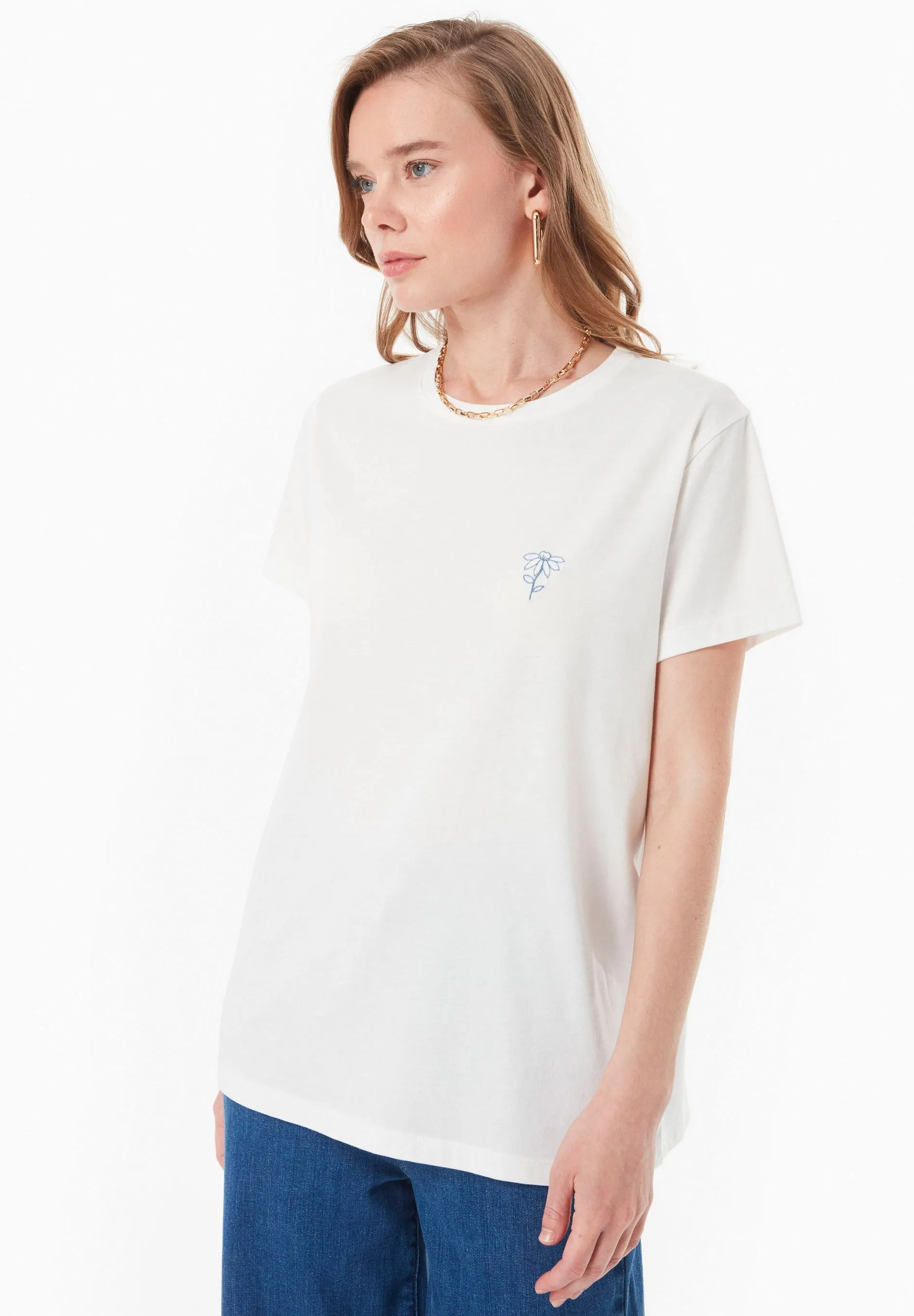 Modal Blend Embroidered Flower T-Shirt Off White sold by Ivalo.com product image thumbnail 4