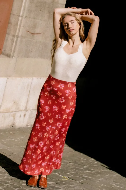 Iris Skirt Floral Red sold by Ivalo.com
