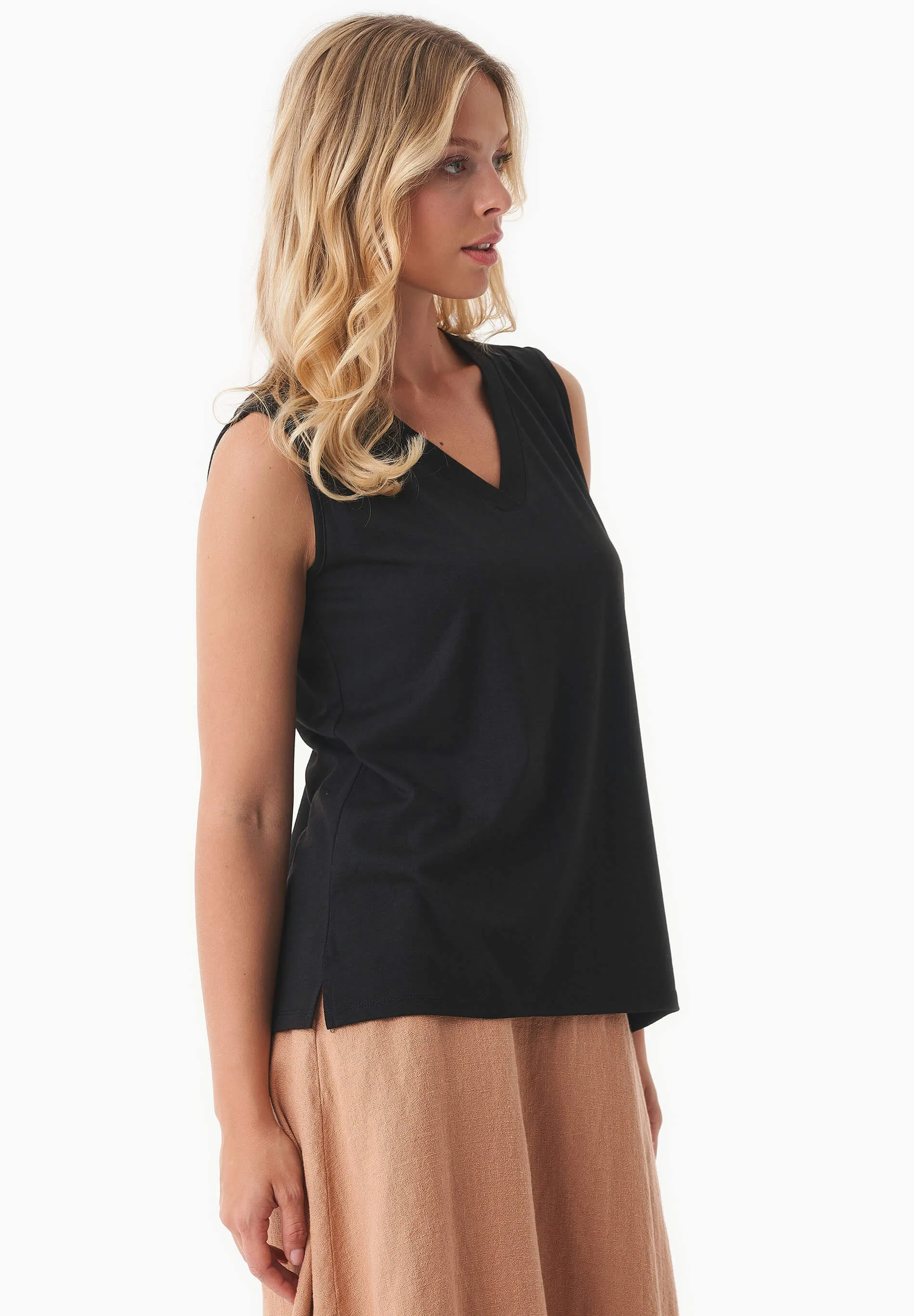 Modal Blend V-Neck Top Black sold by Ivalo.com product image thumbnail 4