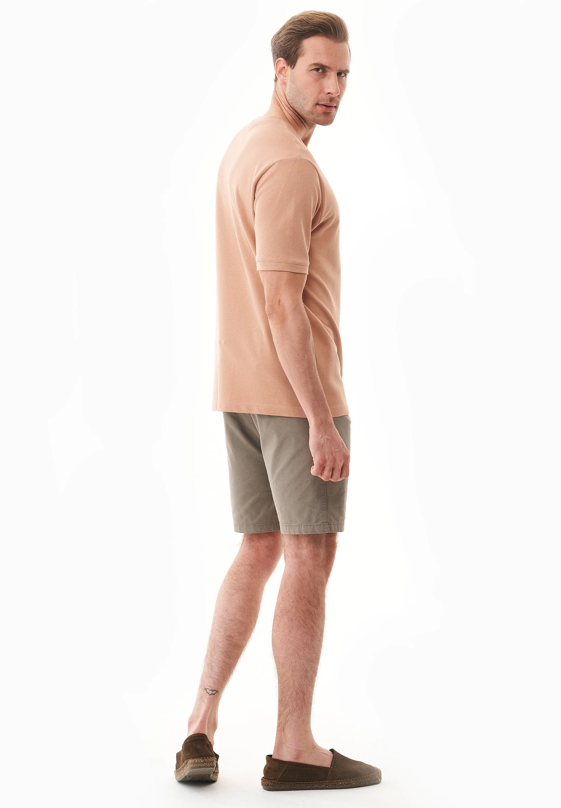Men's Slim-Fit Organic Cotton Chino Shorts Smokey Olive sold by Ivalo.com product image thumbnail 2