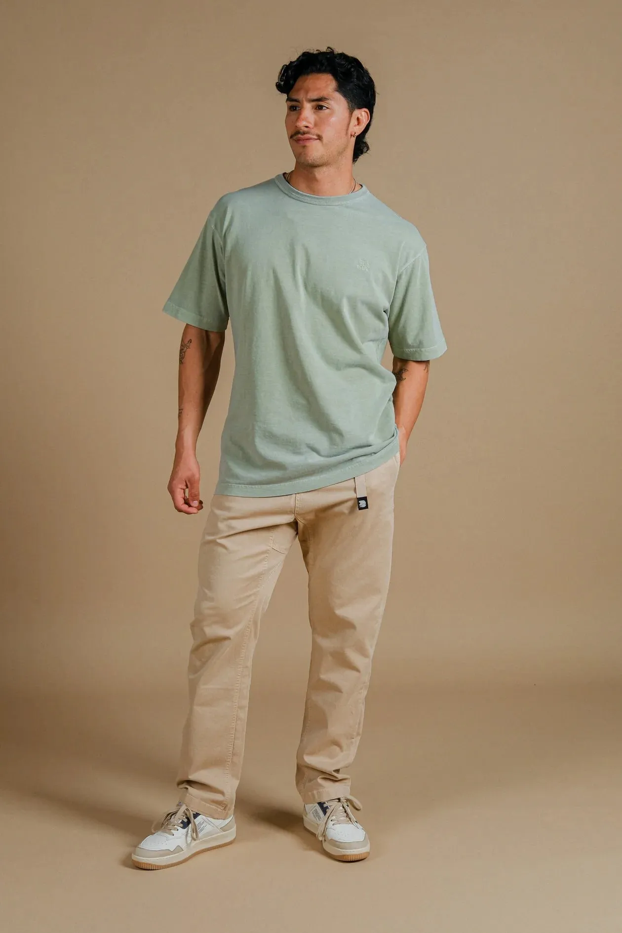 Men's Essential Pigment Heavyweight Oversized T-Shirt Reseda Green sold by Ivalo.com product image thumbnail 2
