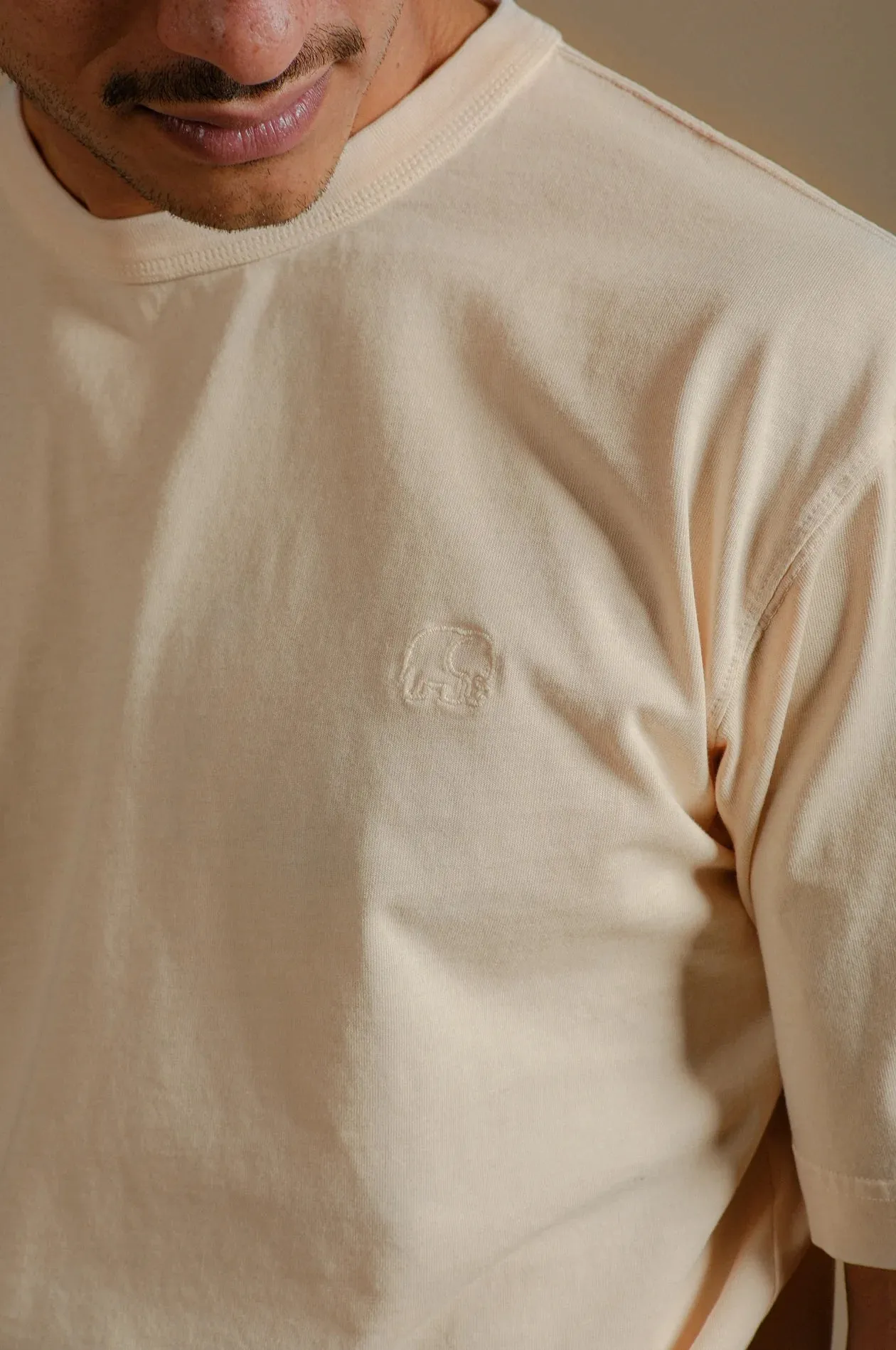 Men's Essential Pigment Heavyweight Oversized T-Shirt Buttercream sold by Ivalo.com product image thumbnail 3