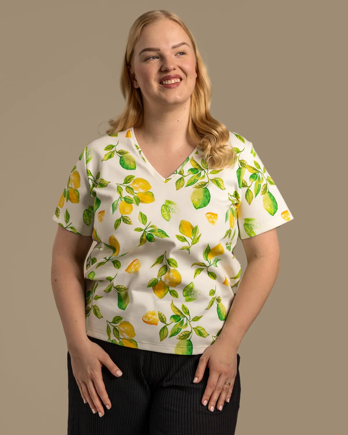 V-Neck T-Shirt Limone Yellow sold by Ivalo.com product image thumbnail 5