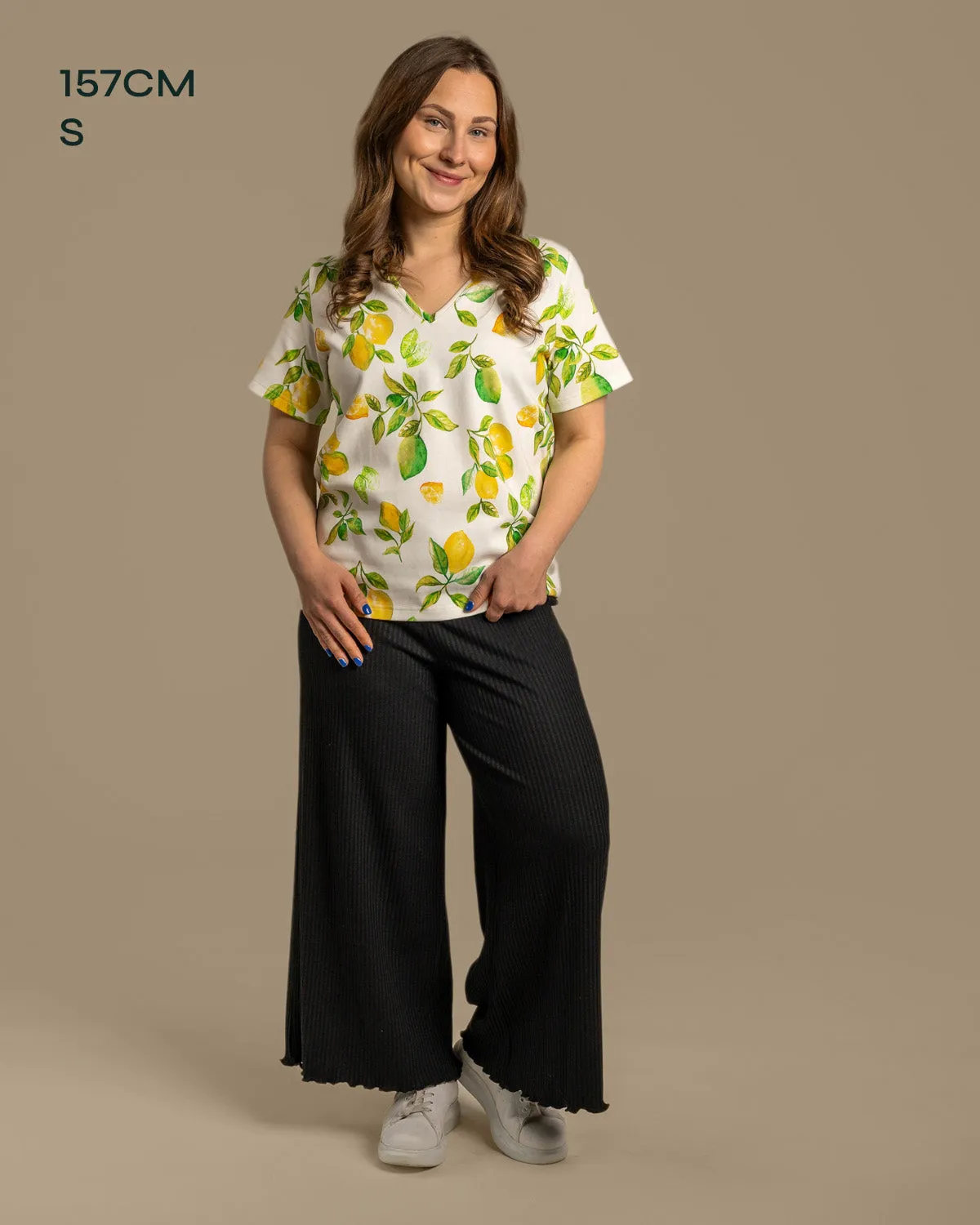 V-Neck T-Shirt Limone Yellow sold by Ivalo.com product image thumbnail 3