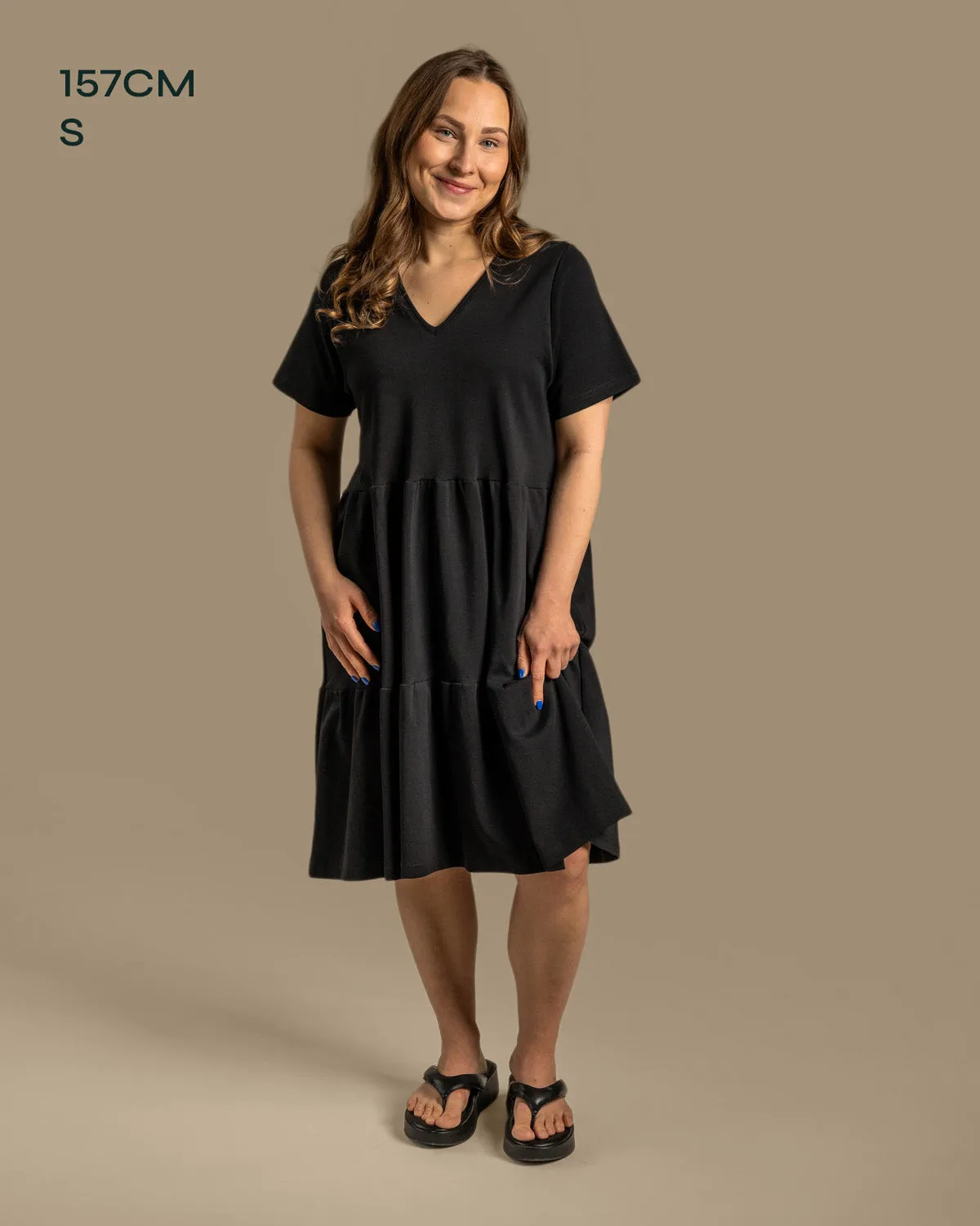 V-Neck Midi Dress Black sold by Ivalo.com product image thumbnail 4