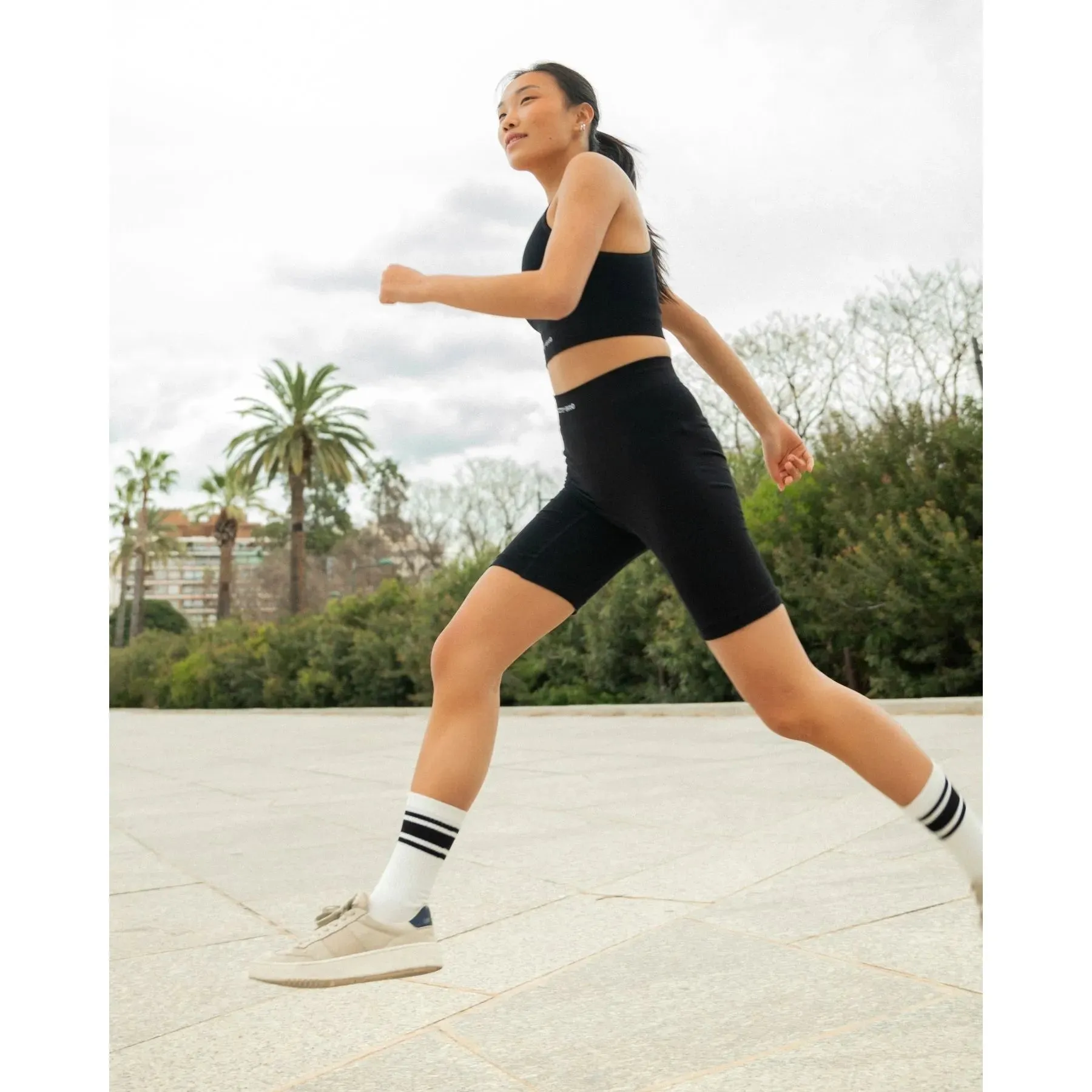 Move Sports Top & Biker Shorts Set Black sold by Ivalo.com