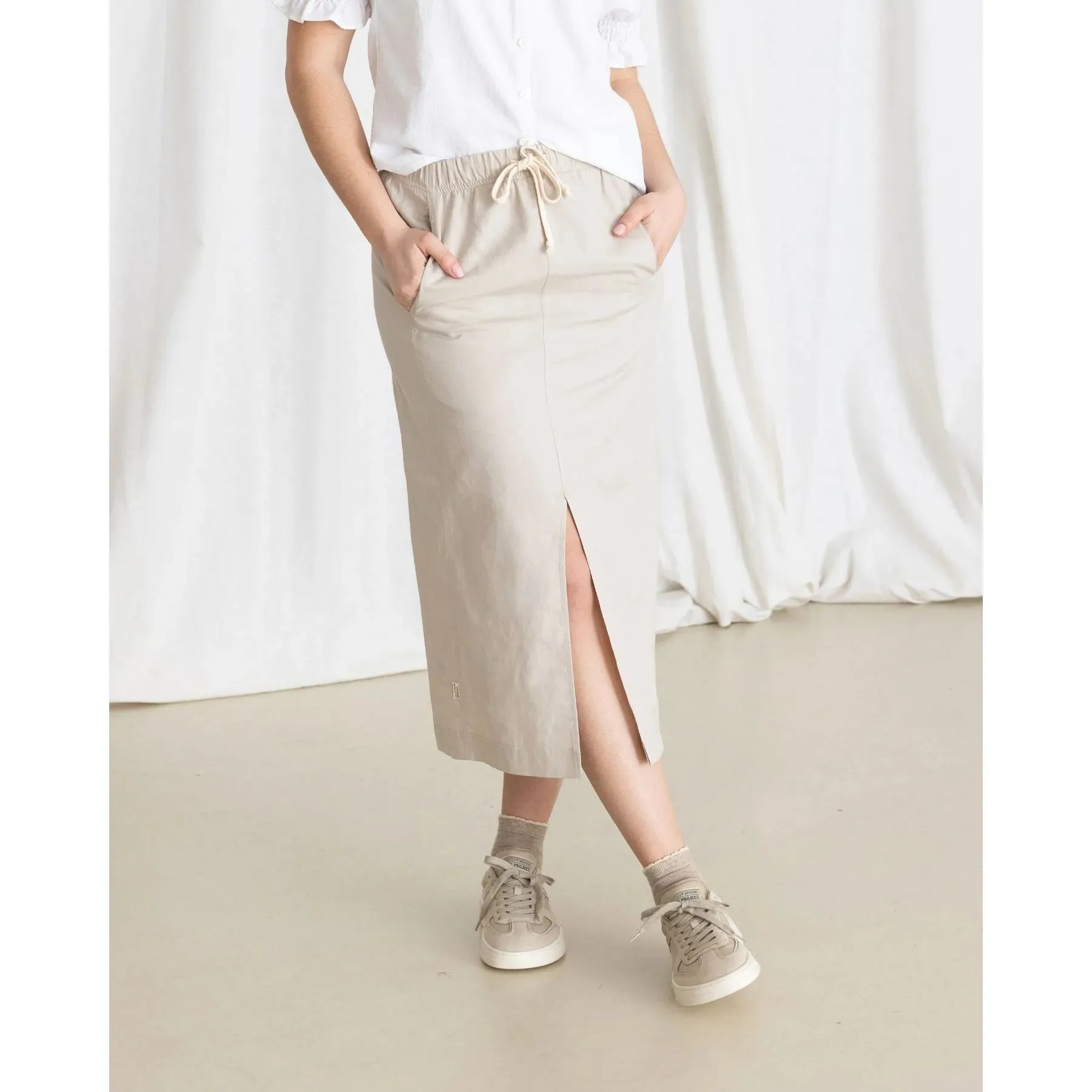 Long Skirt Beige sold by Ivalo.com