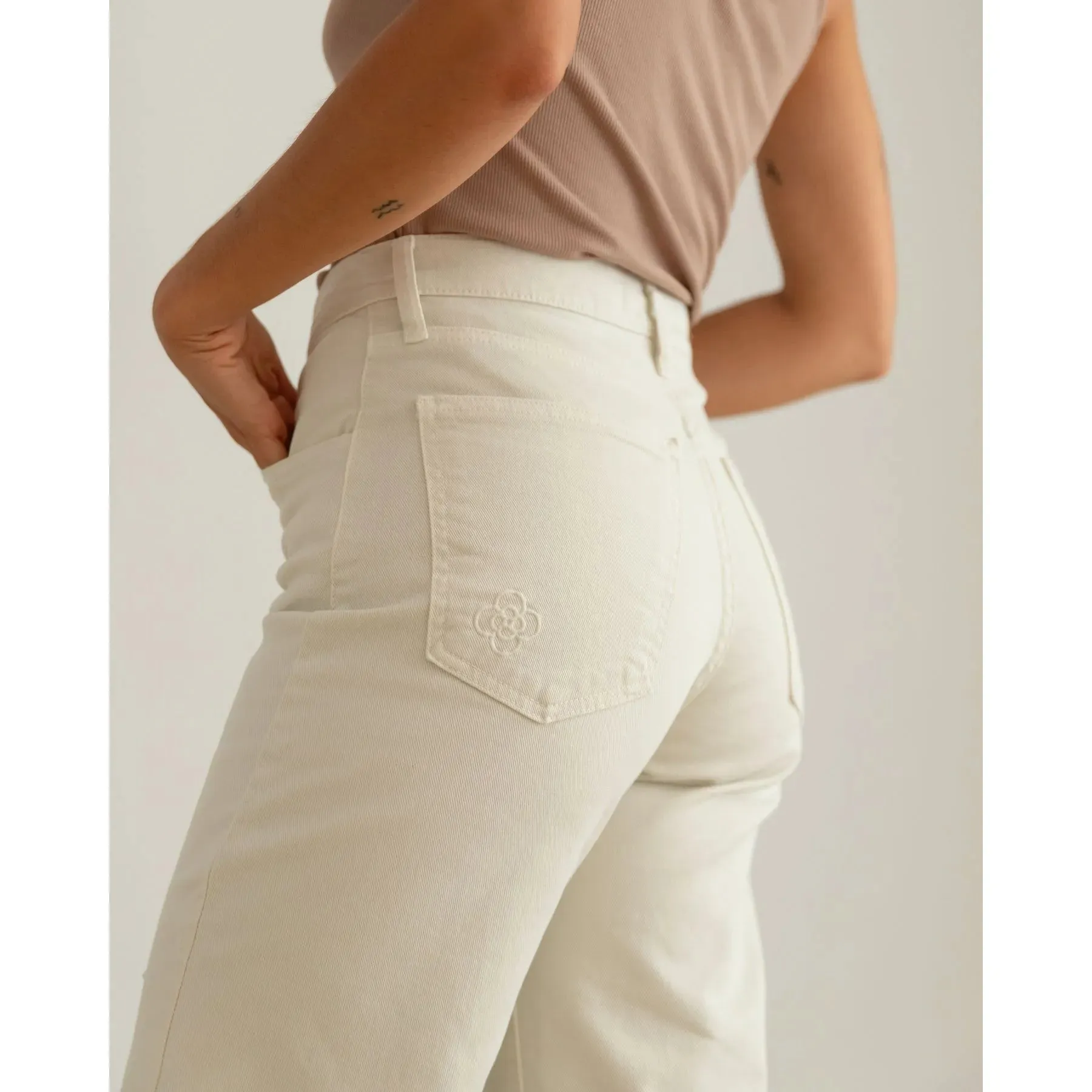 Nuria Jeans White sold by Ivalo.com product image thumbnail 5