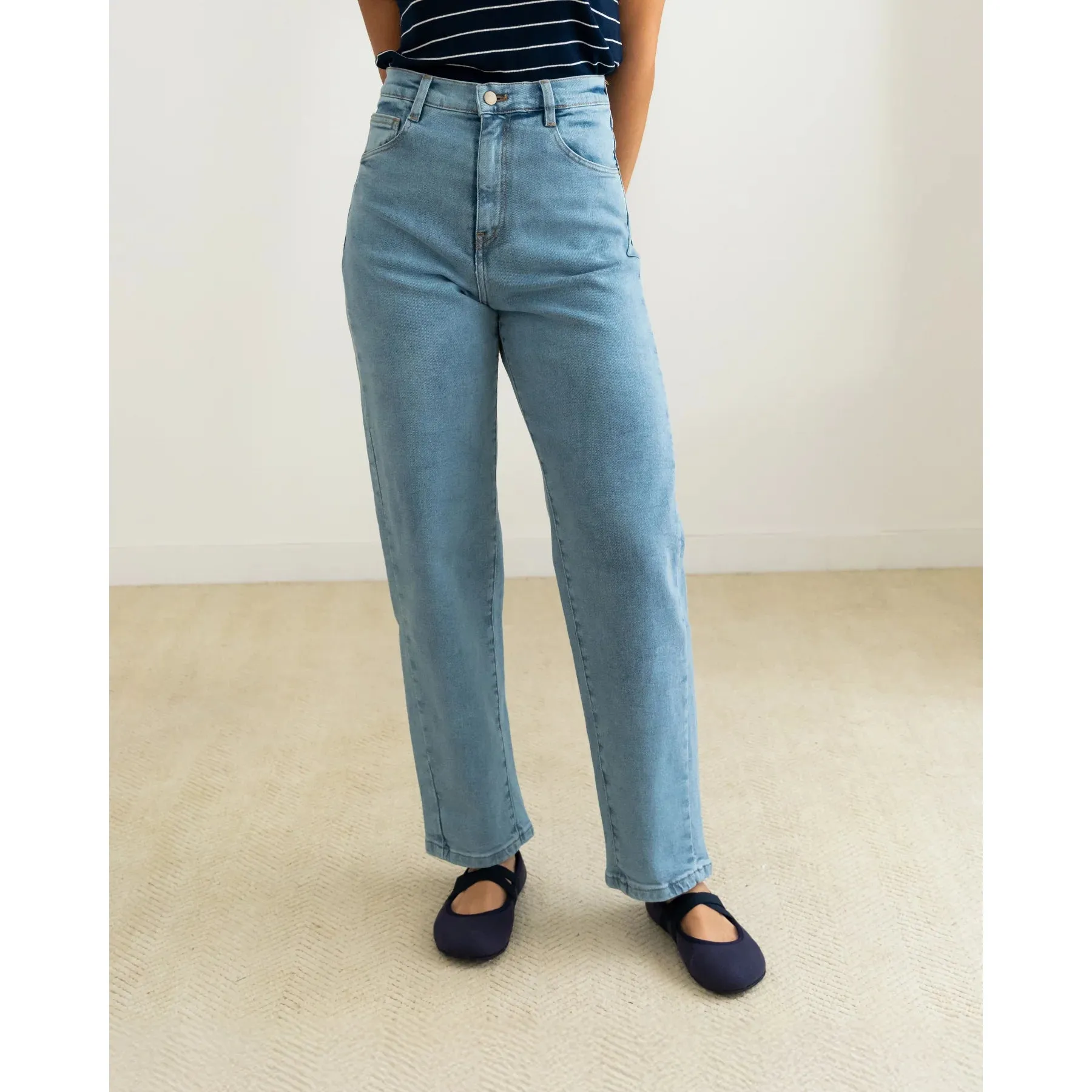 Nuria Jeans Aire sold by Ivalo.com