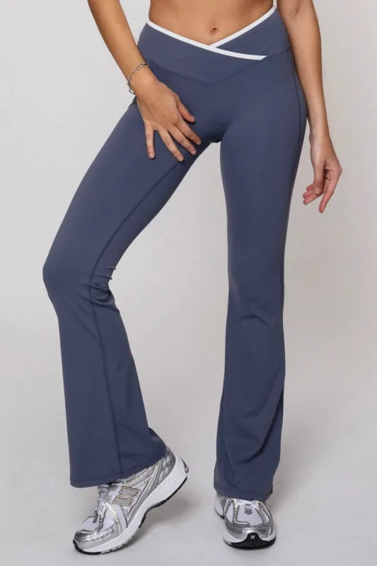 Ace Flare Pants Storm Blue sold by Ivalo.com