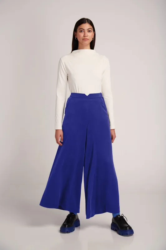 Vent Pants sold by Ivalo.com