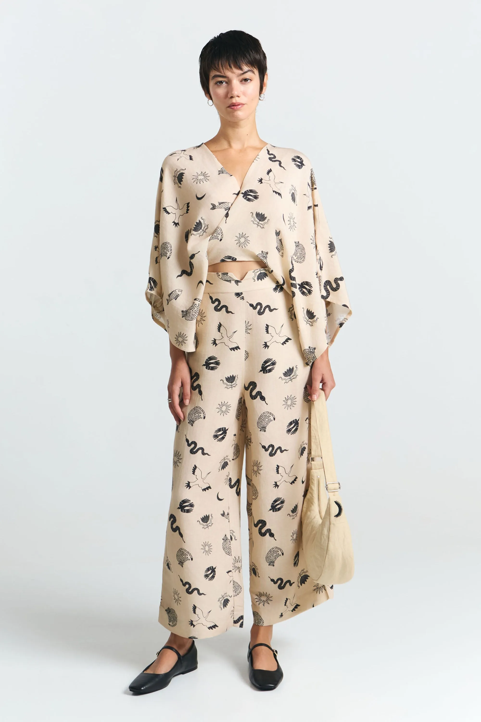 Makah Pants Fauna Print sold by Ivalo.com