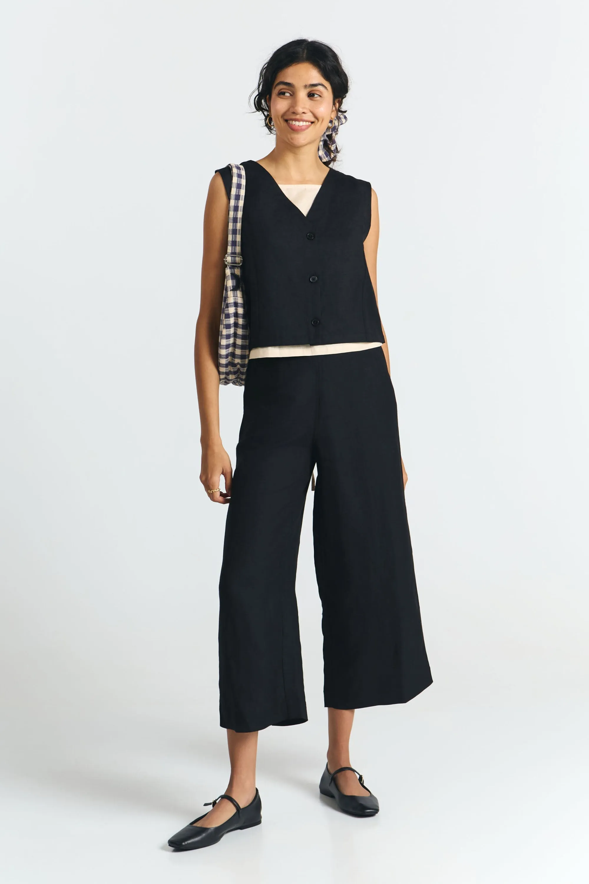 Makah Pants Black sold by Ivalo.com product image thumbnail 4