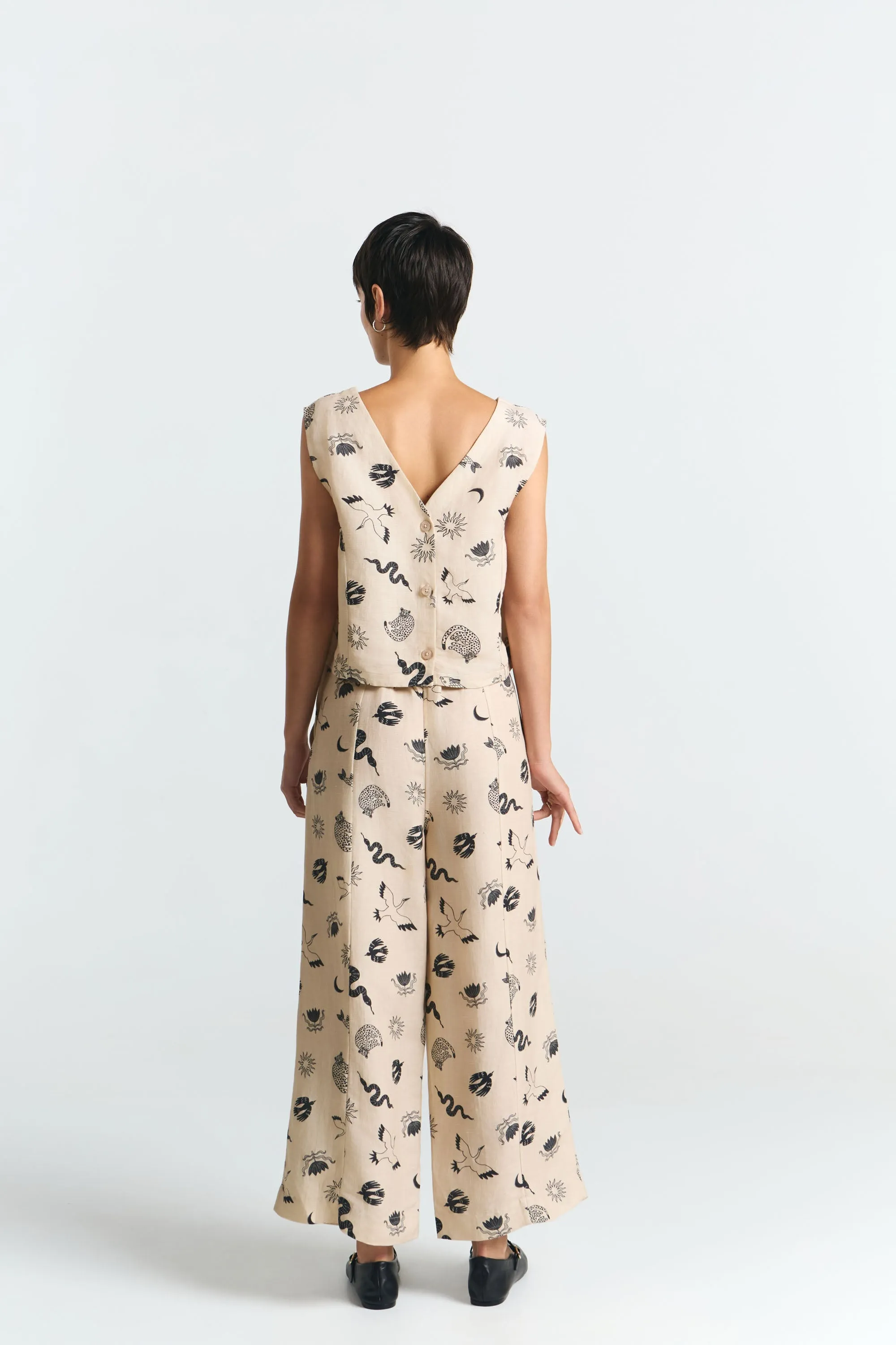 Azuah Vest Fauna Print sold by Ivalo.com product image thumbnail 3