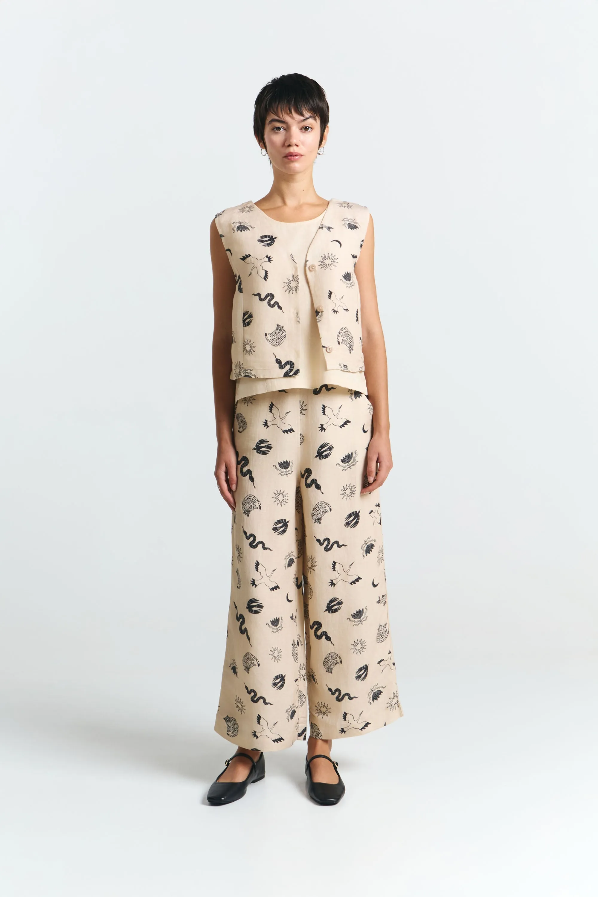 Azuah Vest Fauna Print sold by Ivalo.com product image thumbnail 4