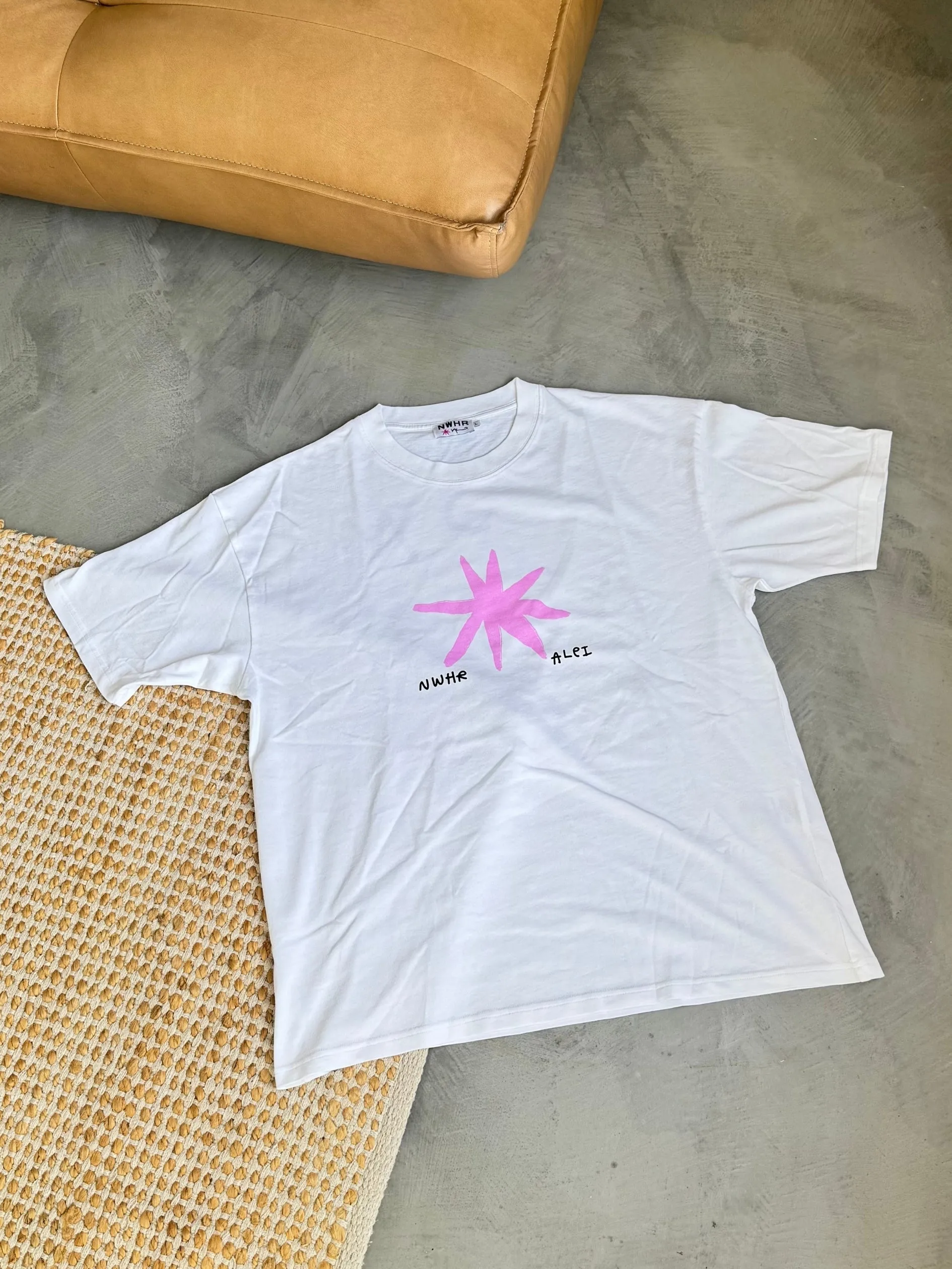 Romantic T-Shirt White sold by Ivalo.com product image thumbnail 4