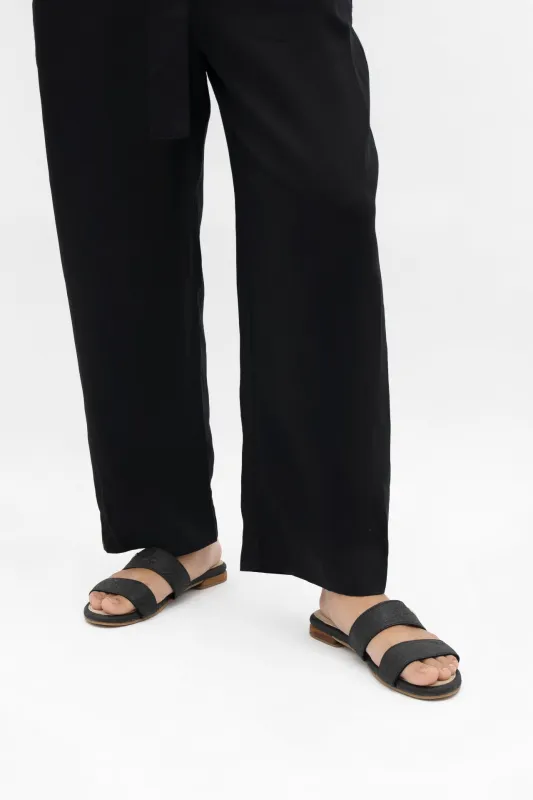 Capri Sandals Charcoal sold by Ivalo.com