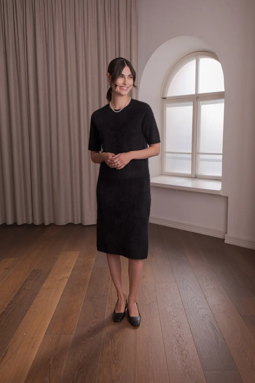 Kaia Knee-Length Cashmere Skirt Black sold by Ivalo.com