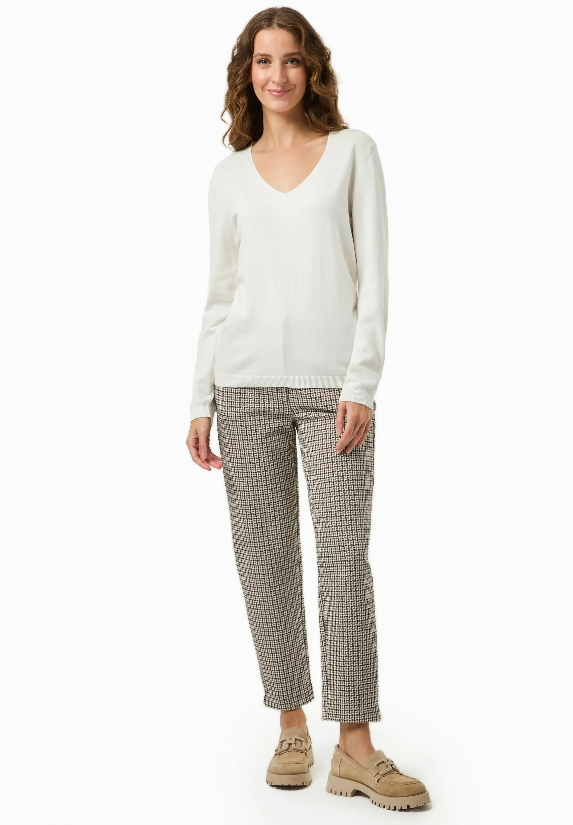 V-Neck Knitted Organic Cotton Sweater Off White sold by Ivalo.com product image thumbnail 3