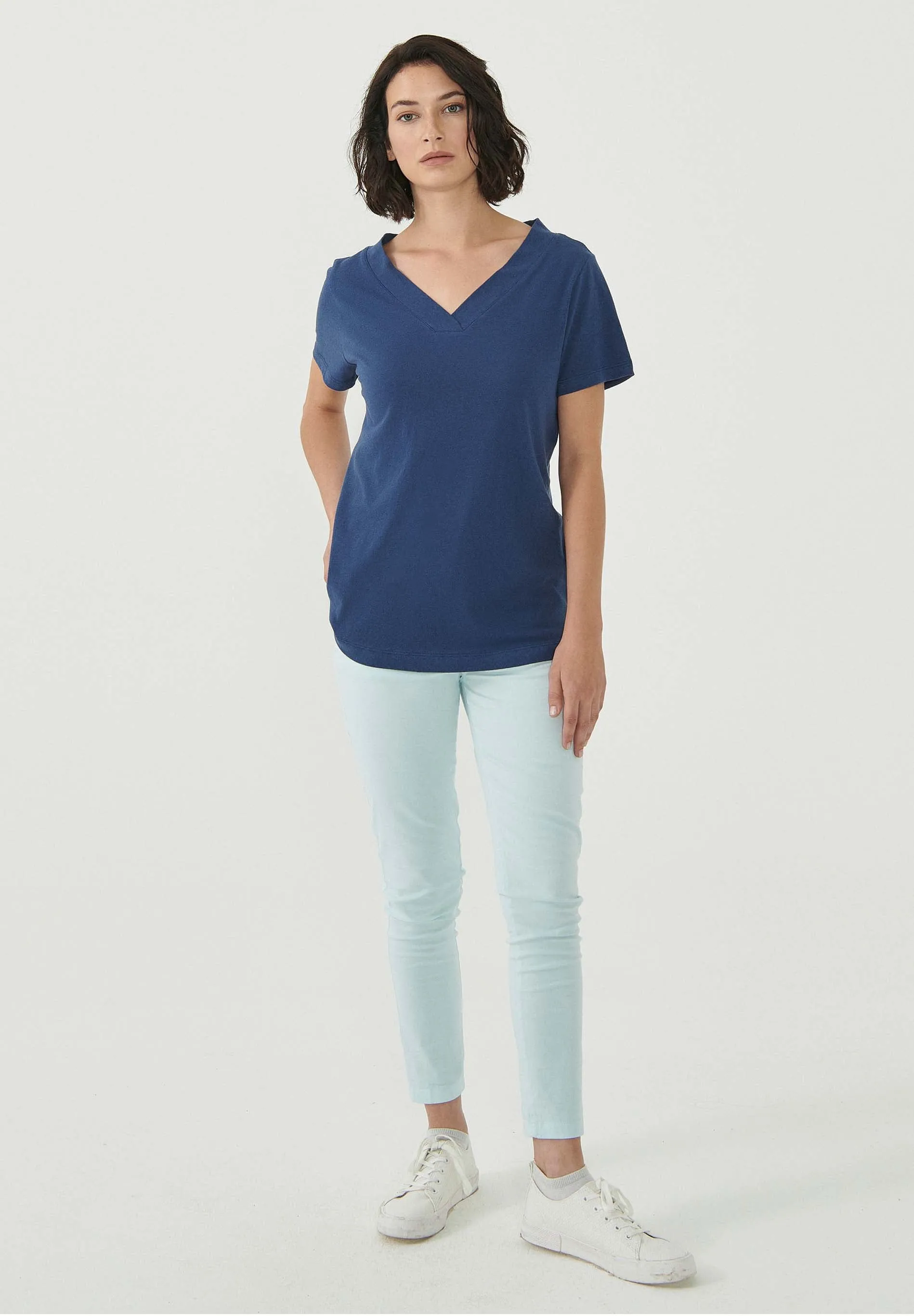 Women's Linen Blend V-Neck T-Shirt Navy sold by Ivalo.com product image thumbnail 3