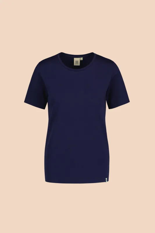 The T-Shirt Dark Blue sold by Ivalo.com