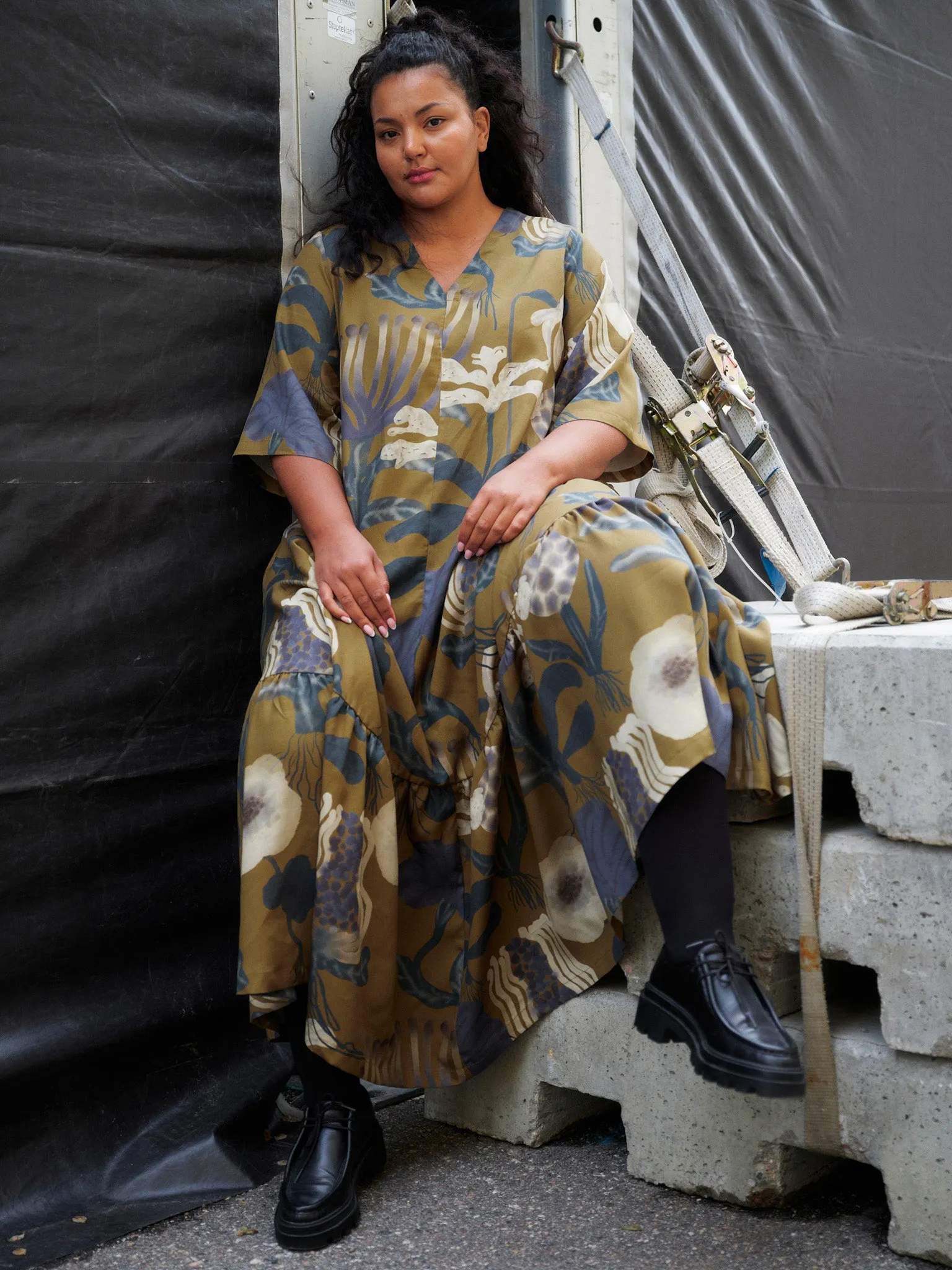 Sea Flowers Maxi Dress sold by Ivalo.com product image thumbnail 2