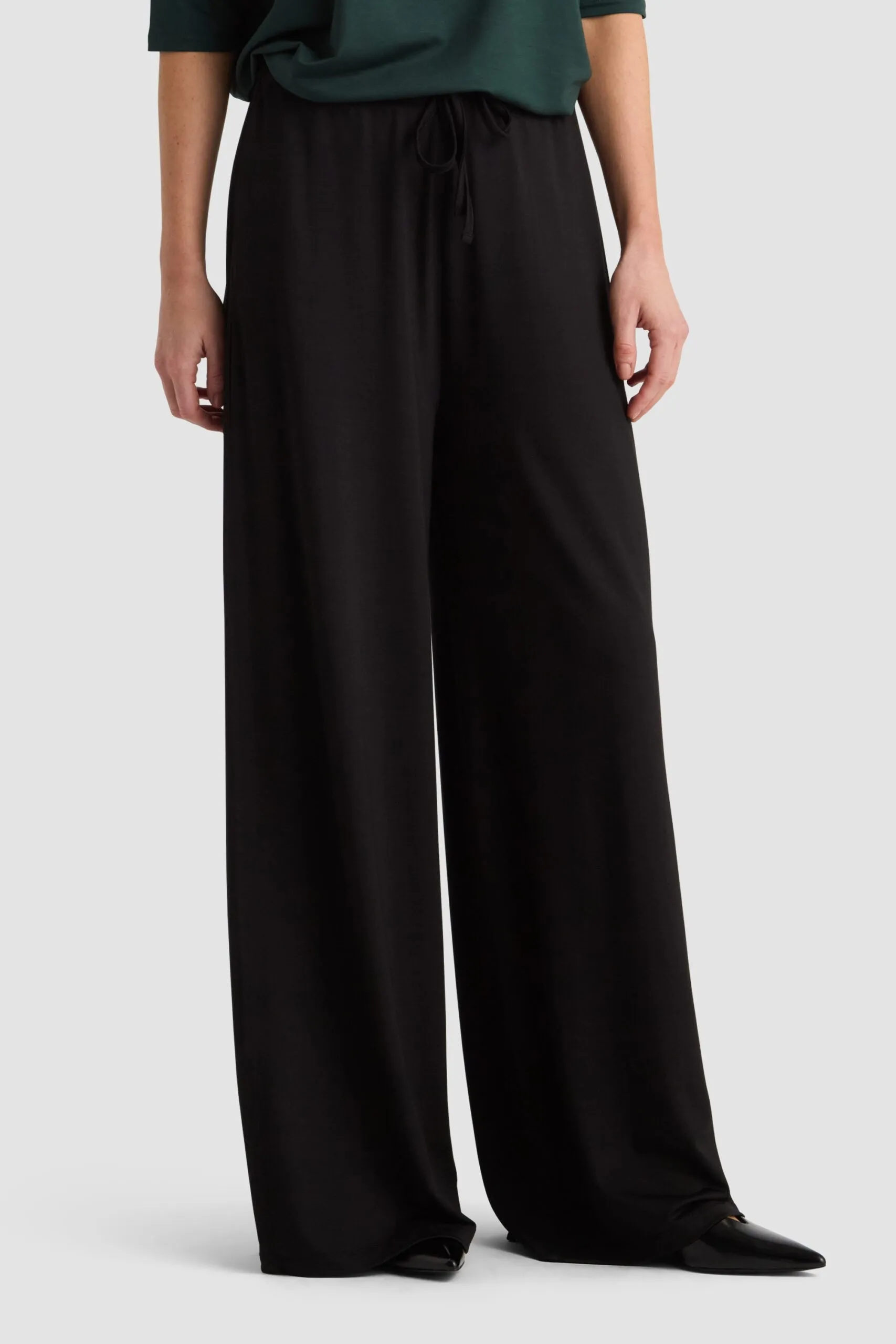 Grey Pants Black sold by Ivalo.com product image thumbnail 2