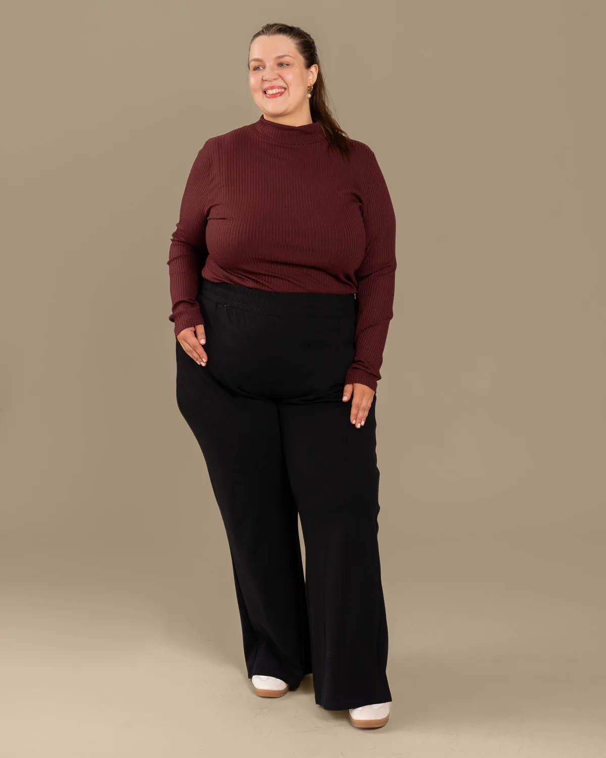 Ribbed Turtleneck Burgundy sold by Ivalo.com