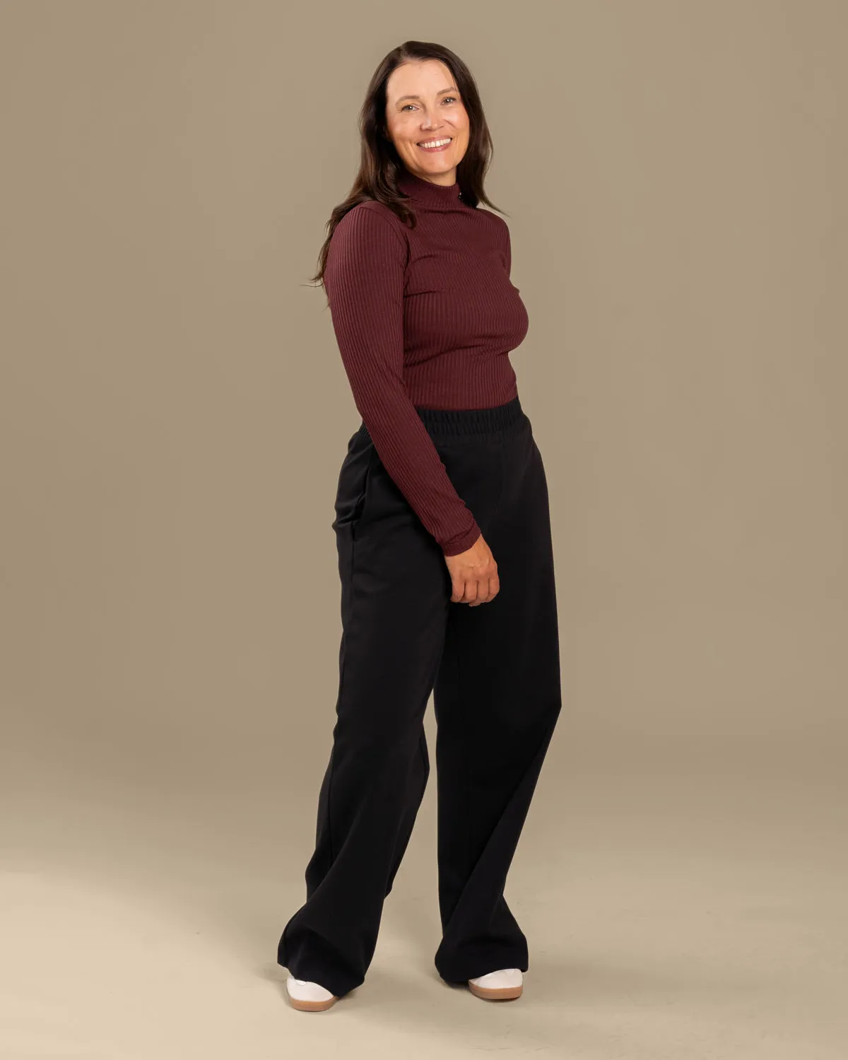 Ribbed Turtleneck Burgundy sold by Ivalo.com product image thumbnail 2