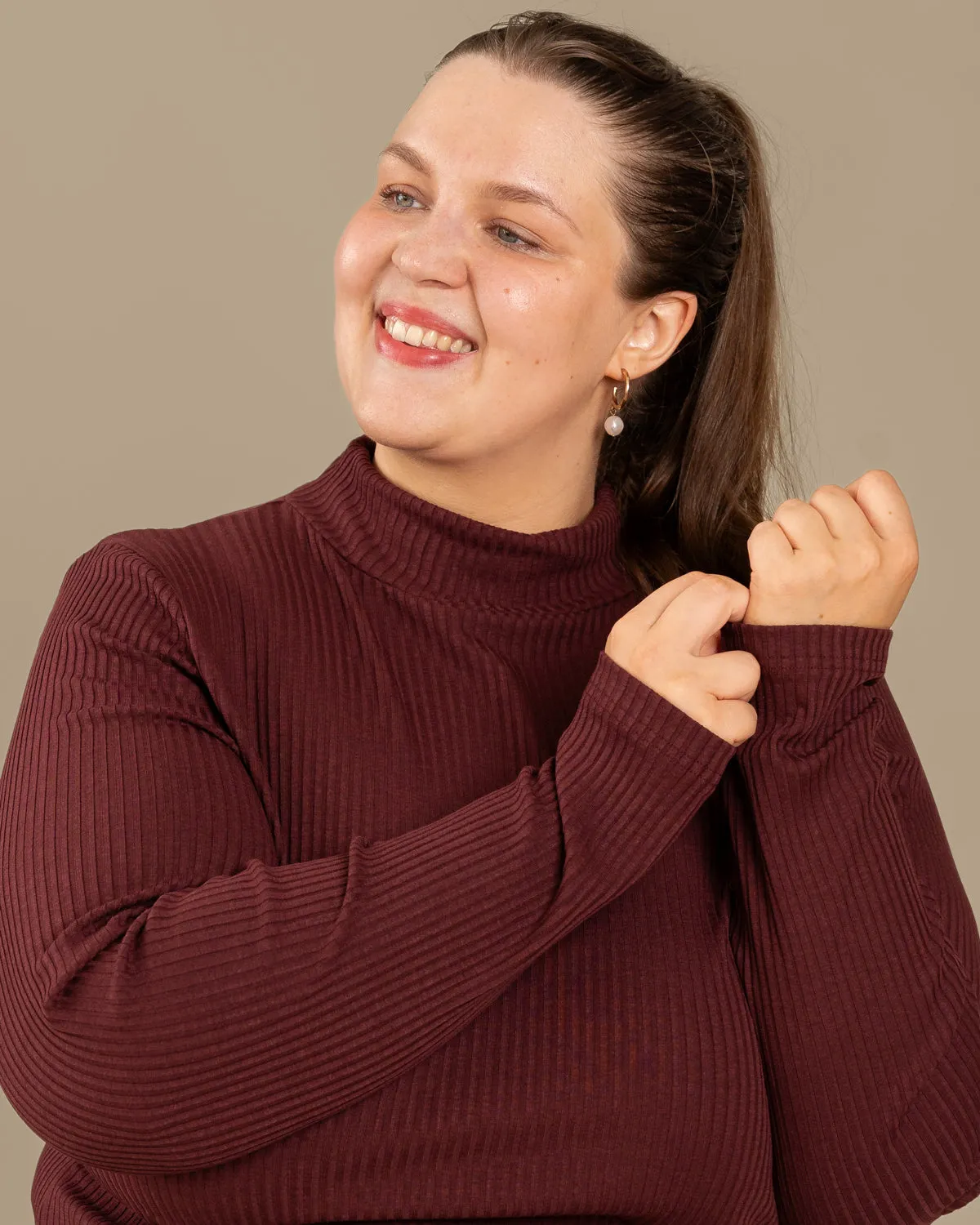 Ribbed Turtleneck Burgundy sold by Ivalo.com product image thumbnail 5