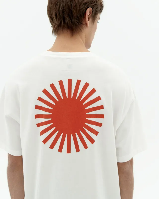 Aaron T-Shirt Back Red Sun White sold by Ivalo.com