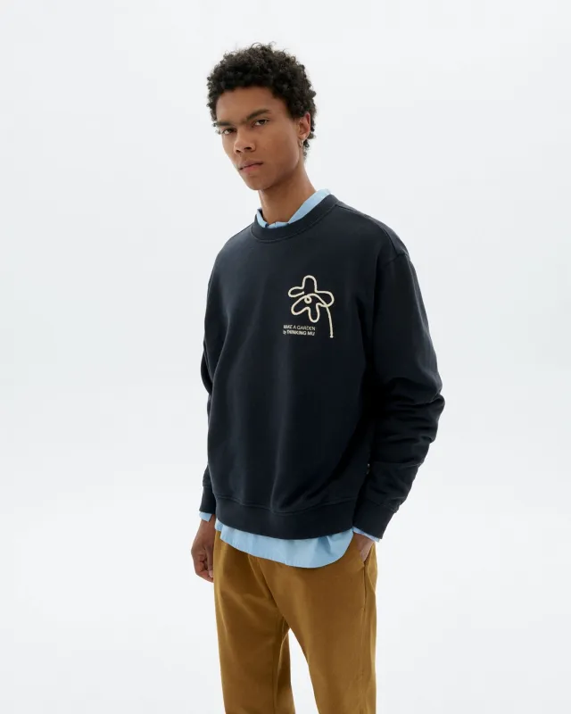 Leon Sweatshirt Hand Embroidered Flower Navy sold by Ivalo.com