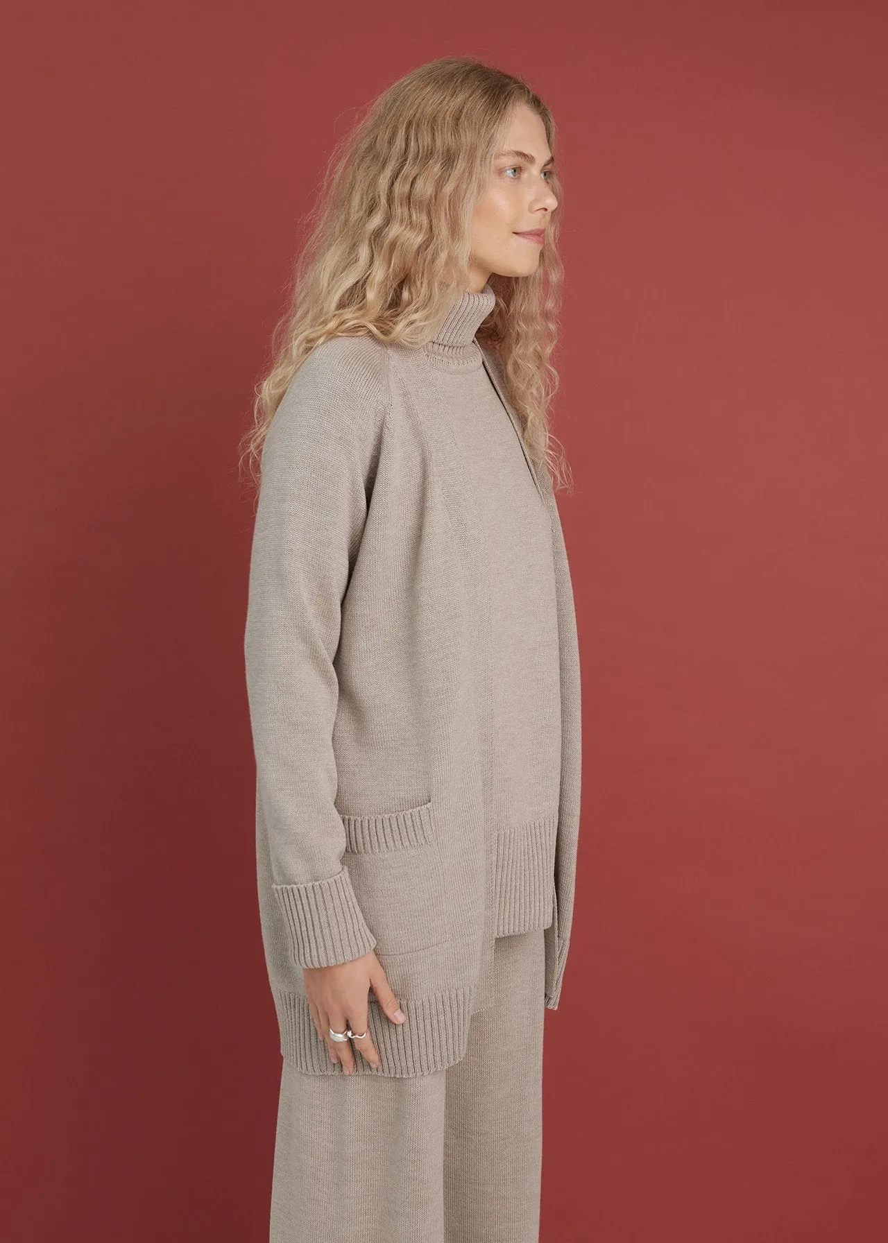 Knitted Merino Wool Cardigan with Pockets Beige sold by Ivalo.com product image thumbnail 5