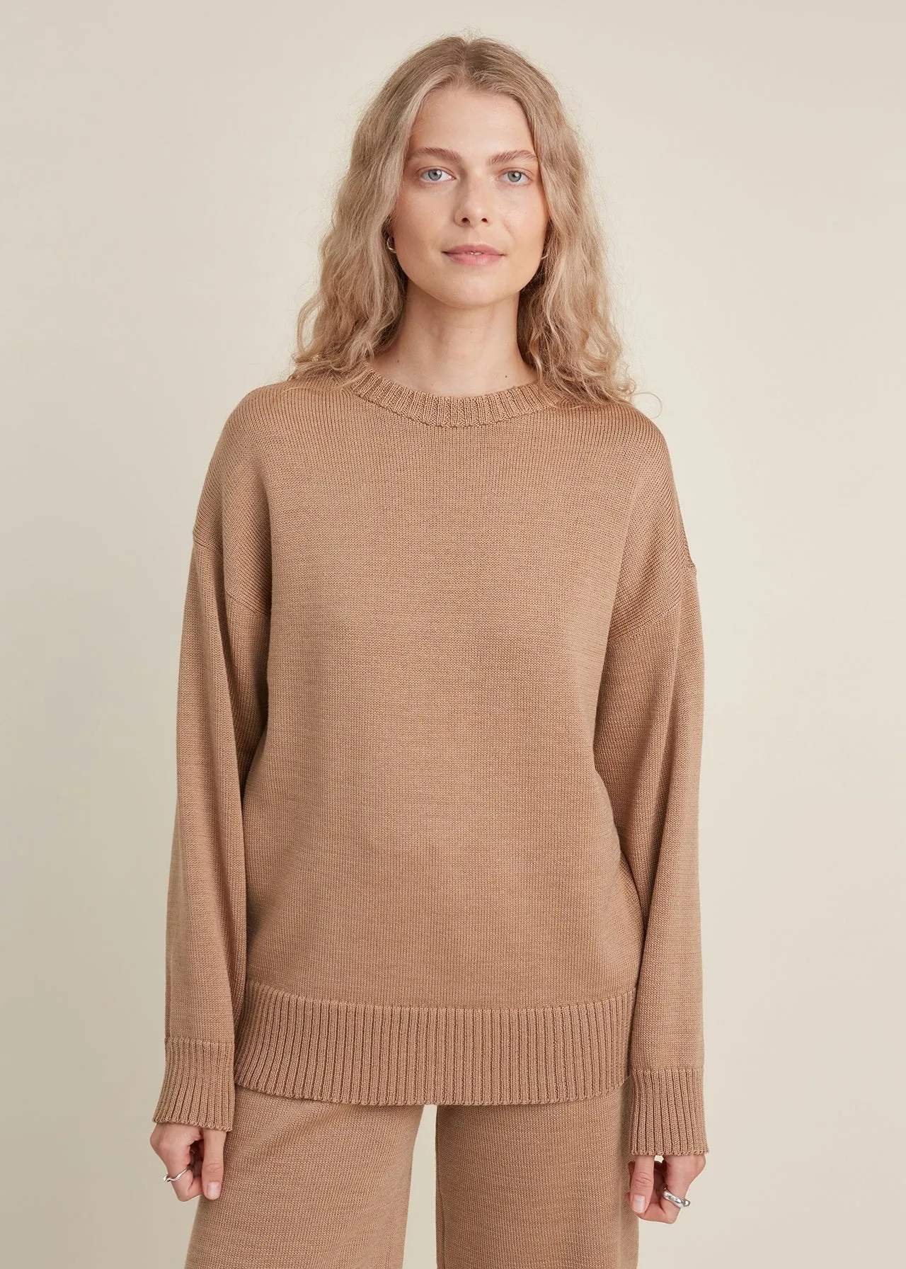 Knitted Merino Wool Oversized Sweater & Shorts Set Camel sold by Ivalo.com product image thumbnail 5