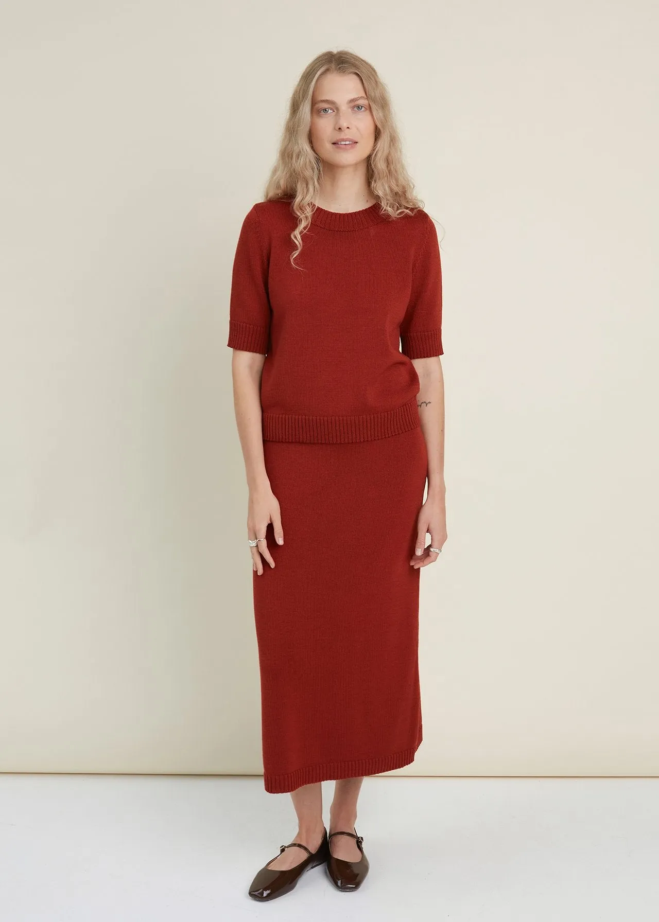 Knitted Merino Wool Skirt Rust sold by Ivalo.com