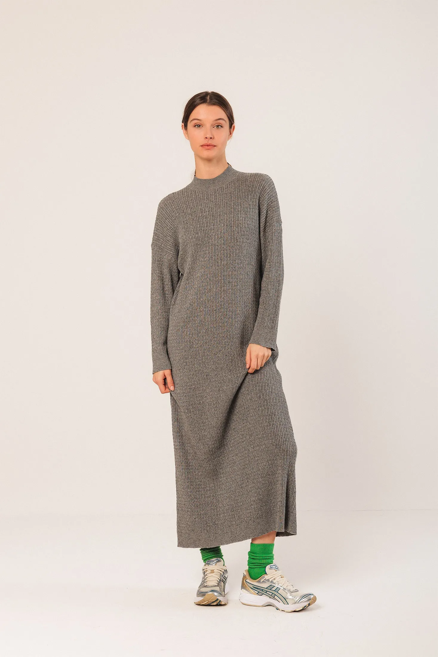 Wide Cable Knit Dress Grey sold by Ivalo.com
