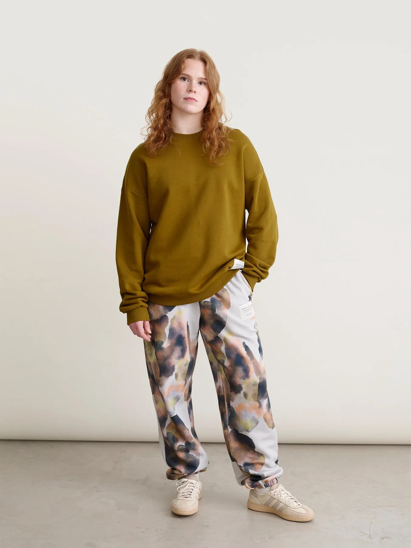 Aquatic Sweatpants sold by Ivalo.com