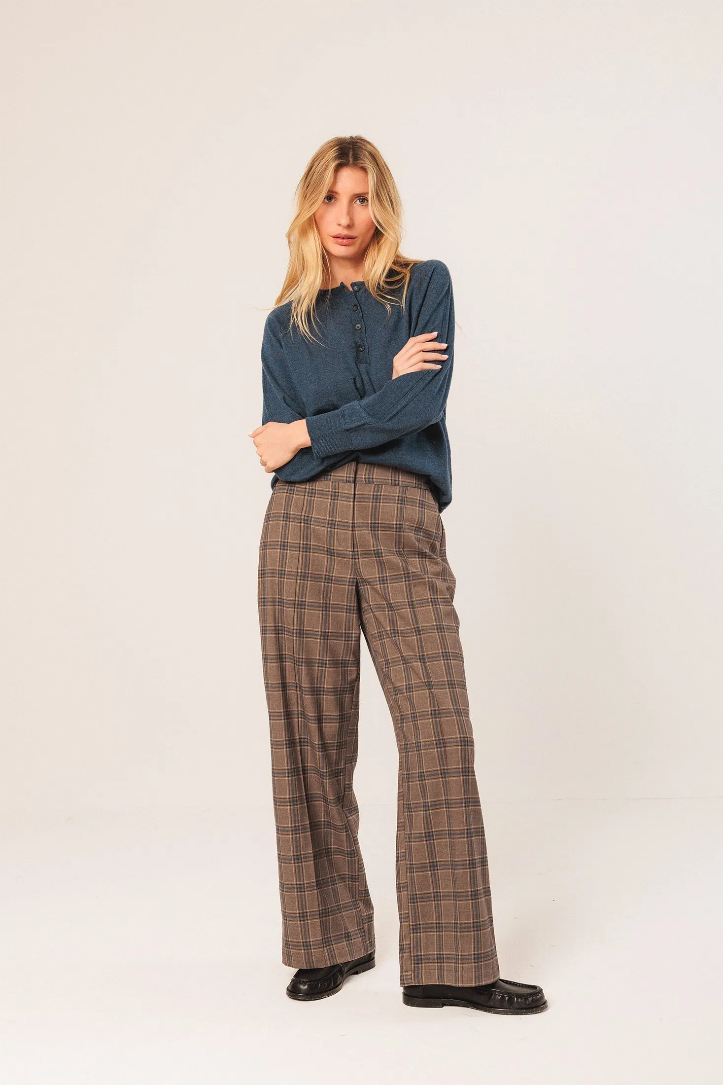 Paty Straight Pants Brown Checkered sold by Ivalo.com