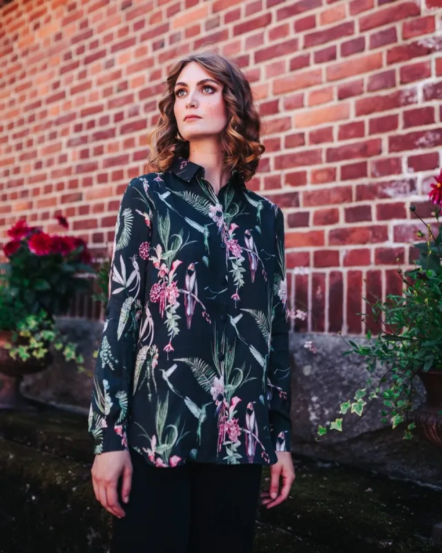 Chloe Button-up Shirt Mockingbird sold by Ivalo.com