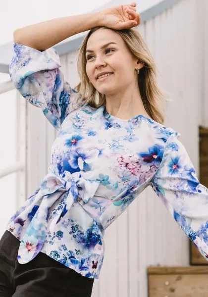 Ophelia Blouse Lush Blue sold by Ivalo.com