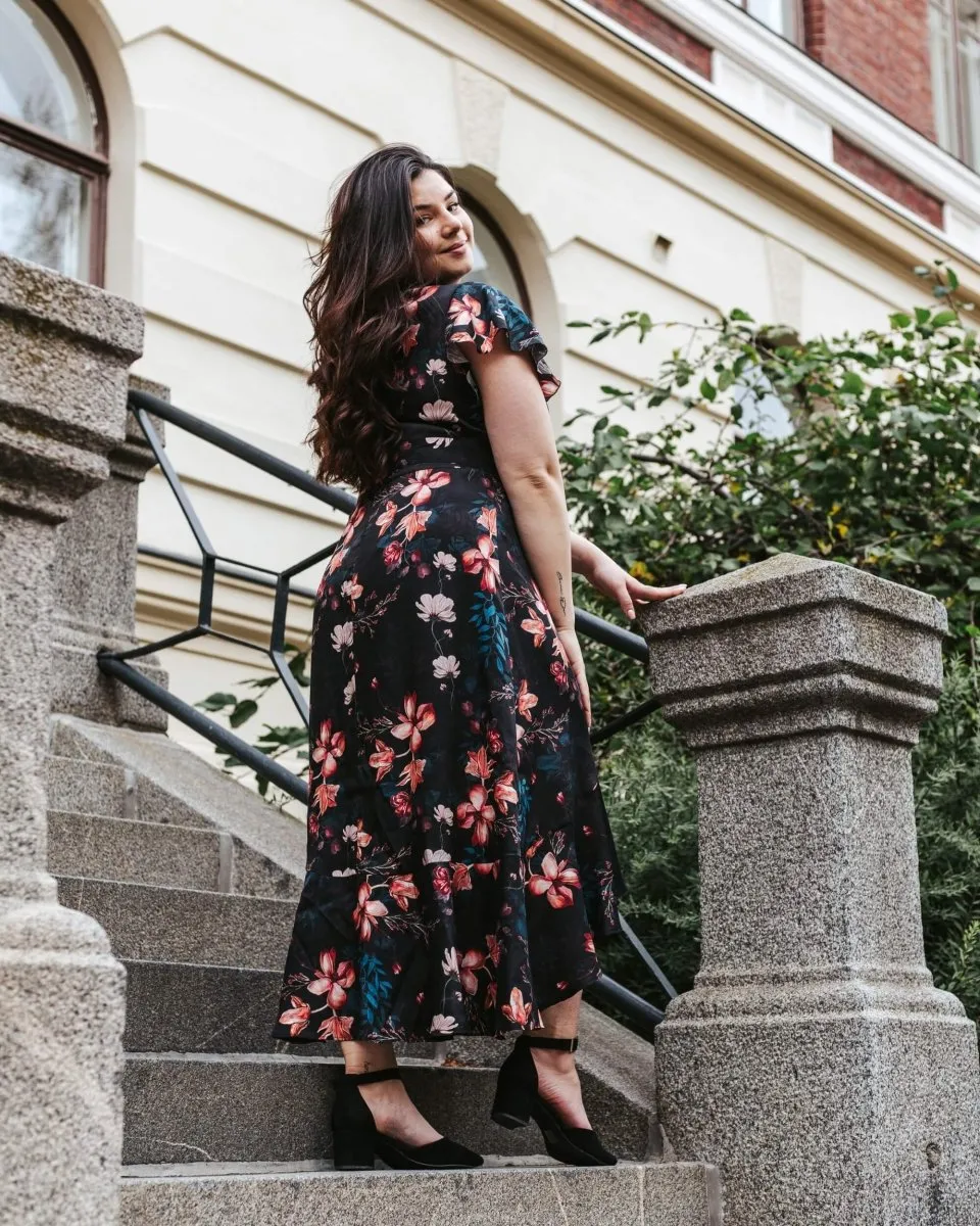 Annika Dress Versailles Blue sold by Ivalo.com product image thumbnail 4