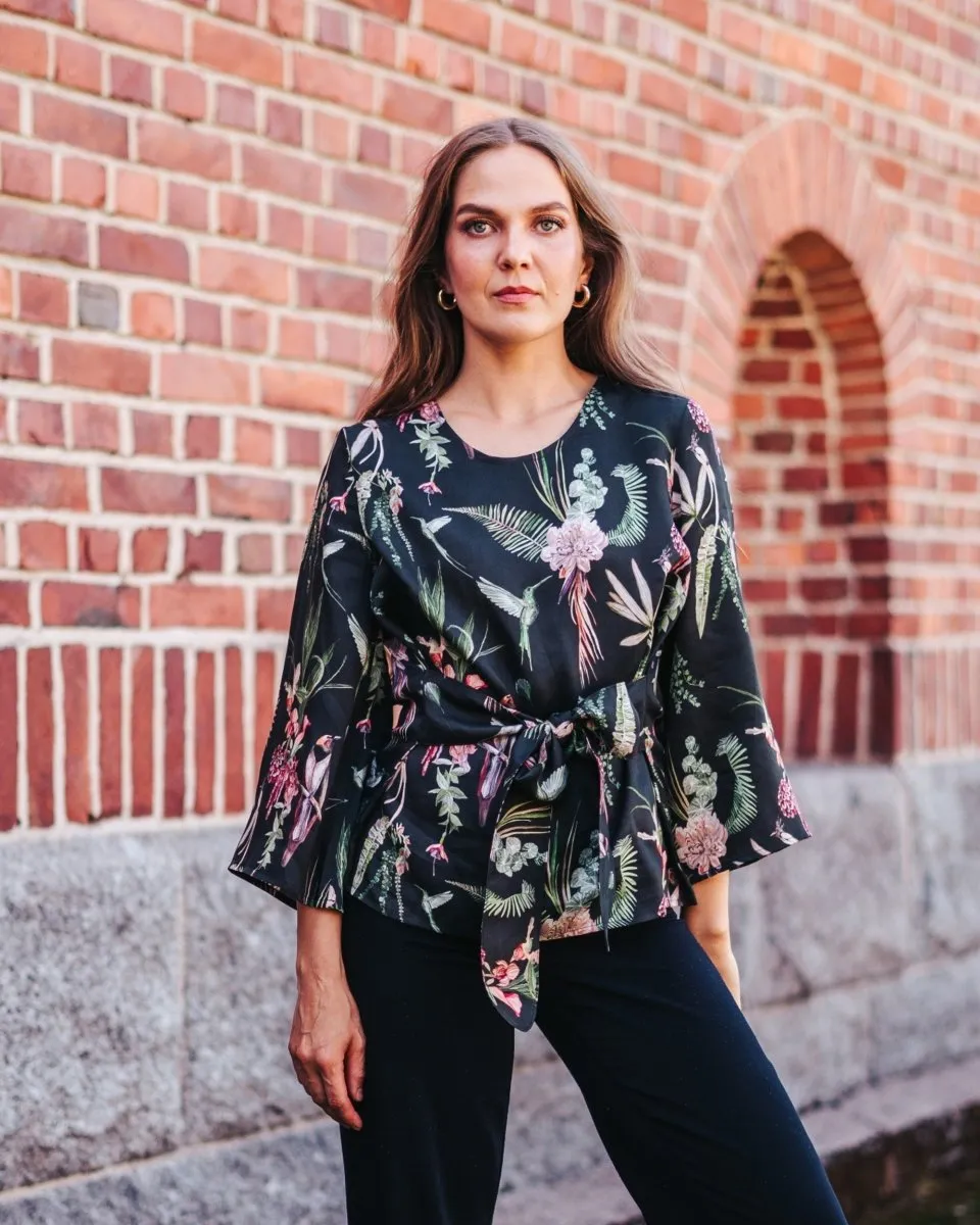 Ophelia Blouse Mockingbird sold by Ivalo.com