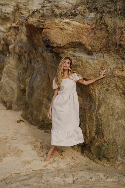 Astrid Dress Sandshell Beige sold by Ivalo.com