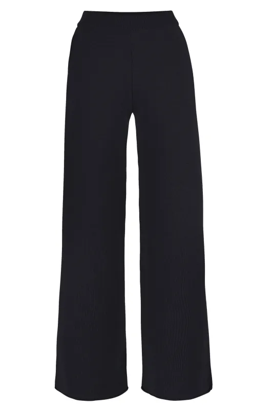 Bene Merino Wide Pants Black sold by Ivalo.com